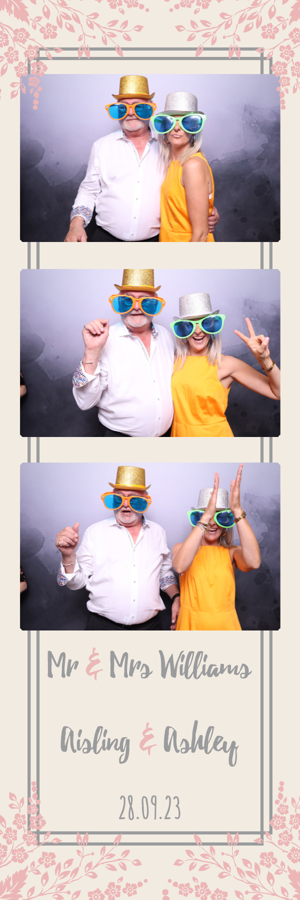 Aisling & Ashley | View more photos from the event at images.mobile-photo-booth.com/u/MobilePhotoBoothUK/Aisling-Ashley