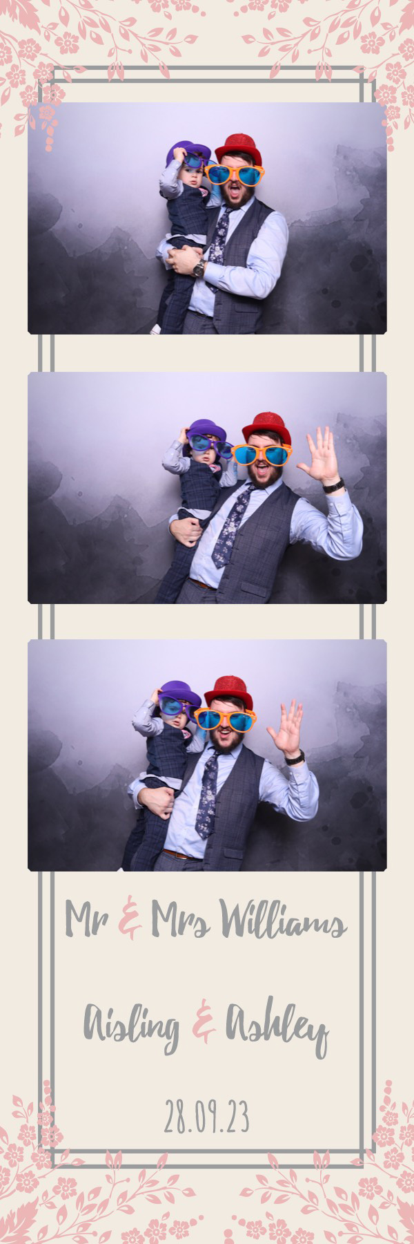Aisling & Ashley | View more photos from the event at images.mobile-photo-booth.com/u/MobilePhotoBoothUK/Aisling-Ashley