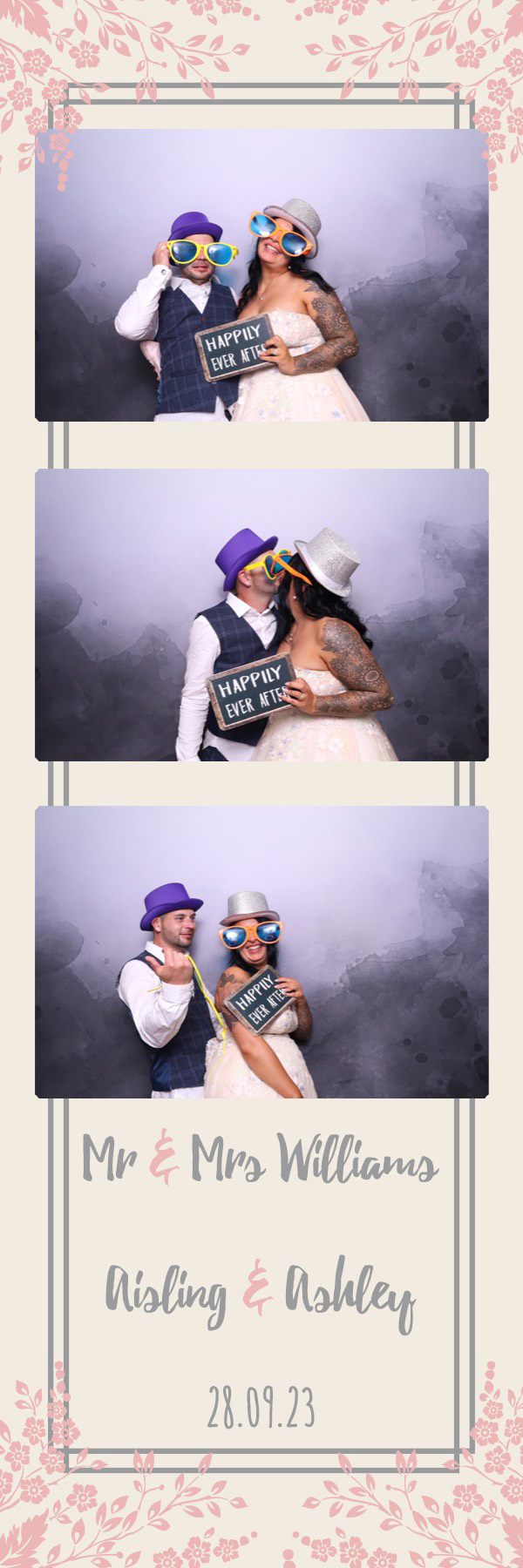 Aisling & Ashley | View more photos from the event at images.mobile-photo-booth.com/u/MobilePhotoBoothUK/Aisling-Ashley