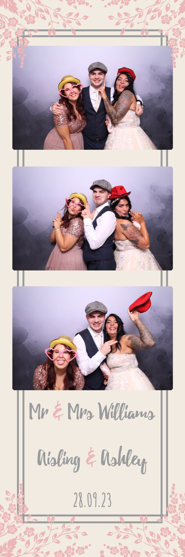 Aisling & Ashley | View more photos from the event at images.mobile-photo-booth.com/u/MobilePhotoBoothUK/Aisling-Ashley