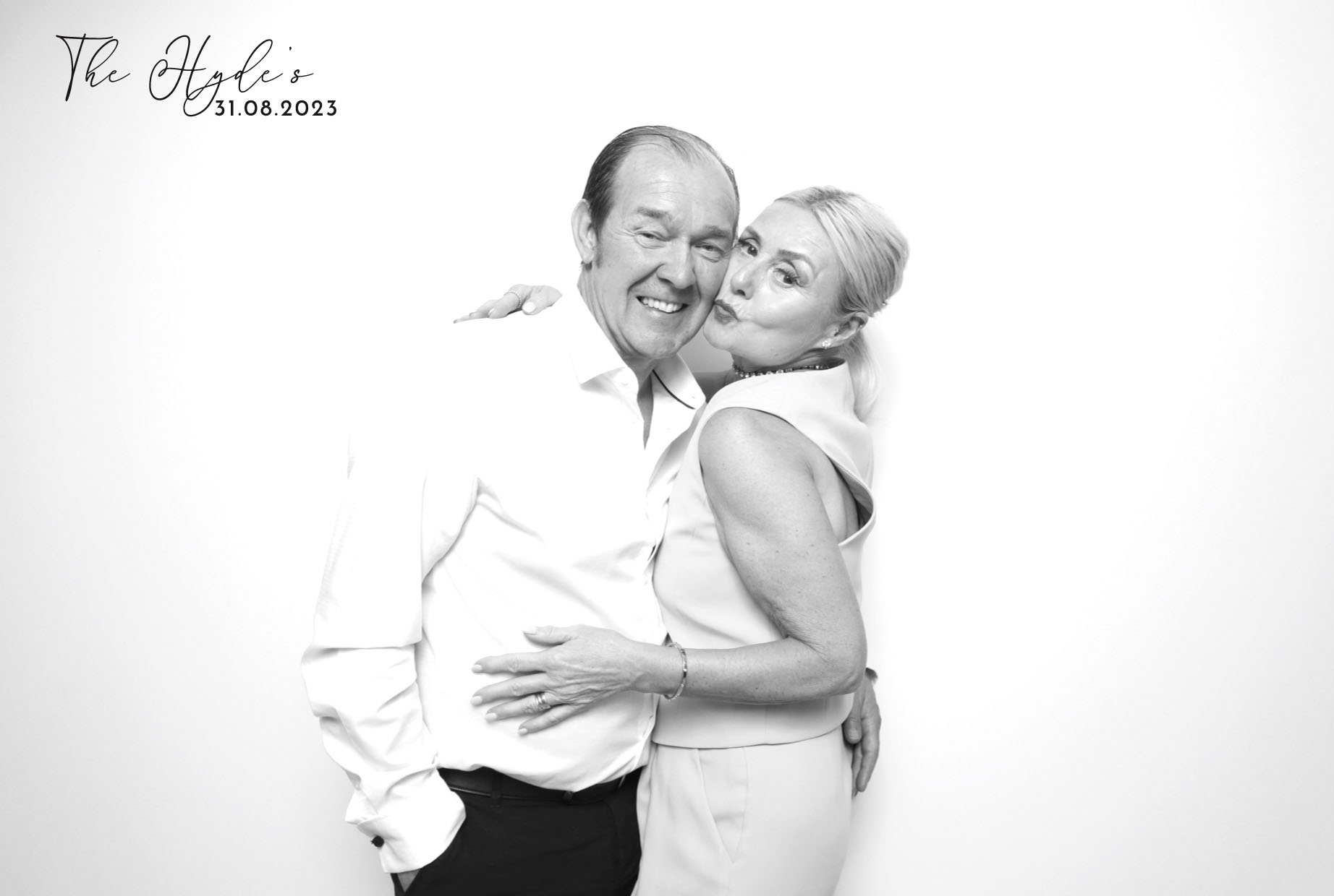 Alex & Steph | View more photos from the event at images.mobile-photo-booth.com/u/MobilePhotoBoothUK/Alex-Steph