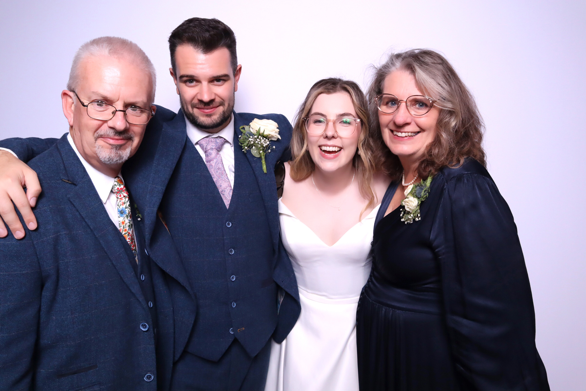 Alice & Ben | View more photos from the event at images.mobile-photo-booth.com/u/MobilePhotoBoothUK/Alice-Ben