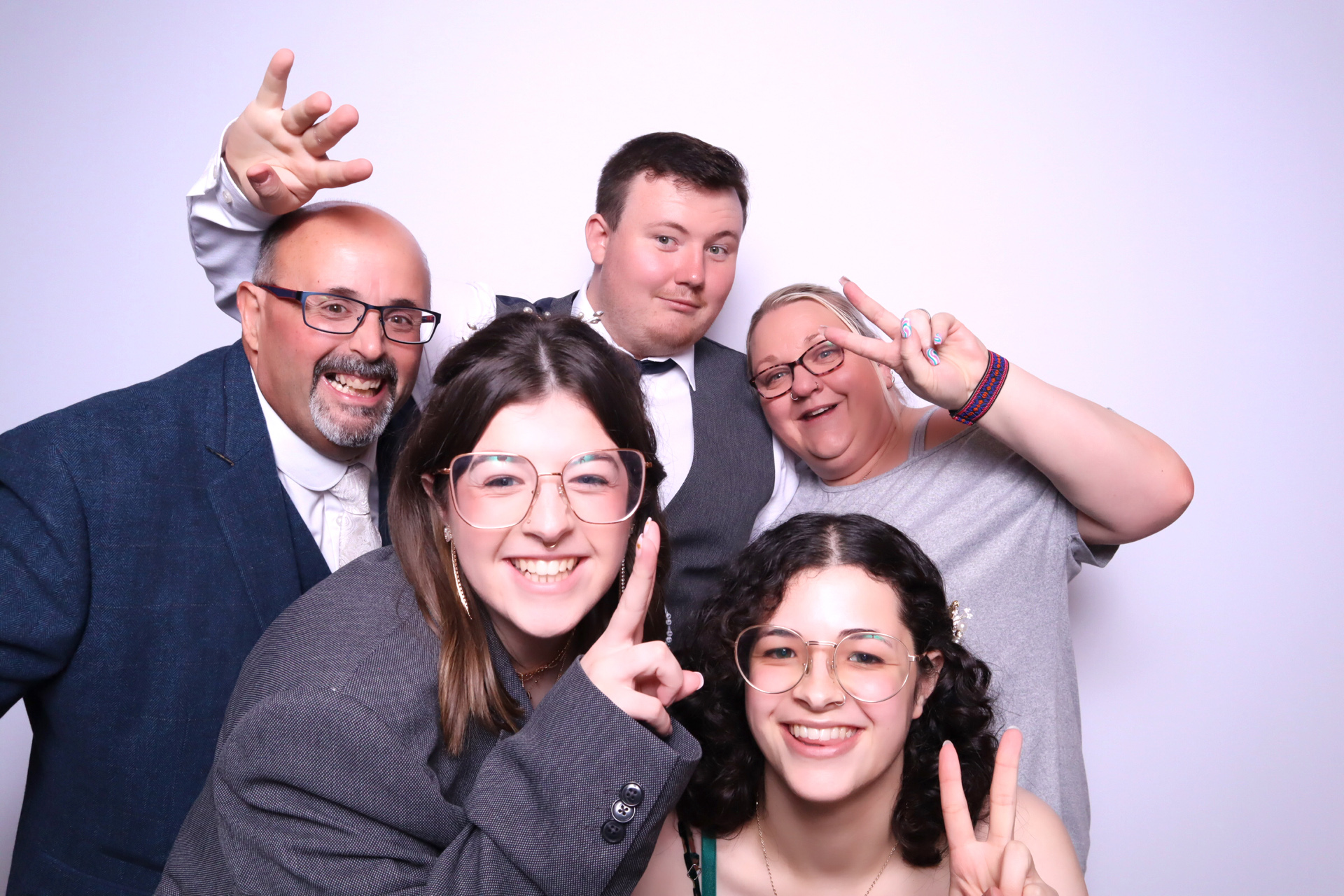 Alice & Ben | View more photos from the event at images.mobile-photo-booth.com/u/MobilePhotoBoothUK/Alice-Ben