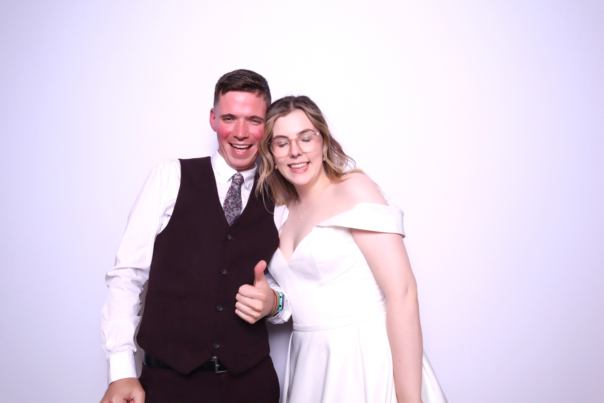 Alice & Ben | View more photos from the event at images.mobile-photo-booth.com/u/MobilePhotoBoothUK/Alice-Ben