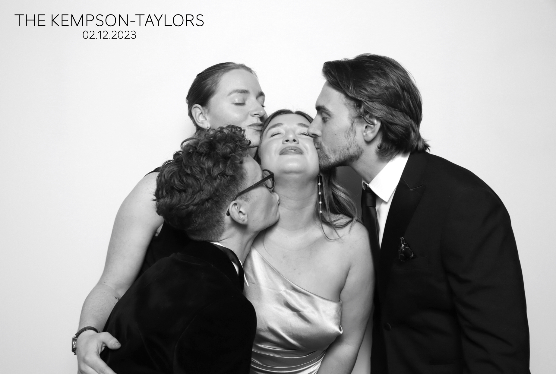 Alysha & Tom | View more photos from the event at images.mobile-photo-booth.com/u/MobilePhotoBoothUK/Alysha-Tom