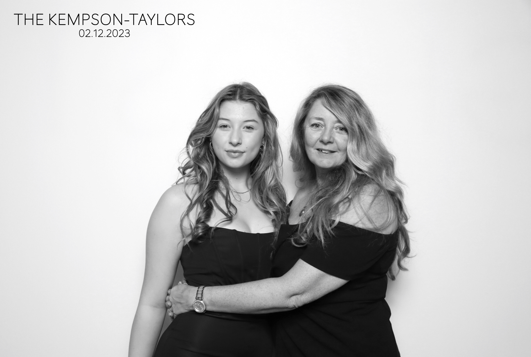 Alysha & Tom | View more photos from the event at images.mobile-photo-booth.com/u/MobilePhotoBoothUK/Alysha-Tom