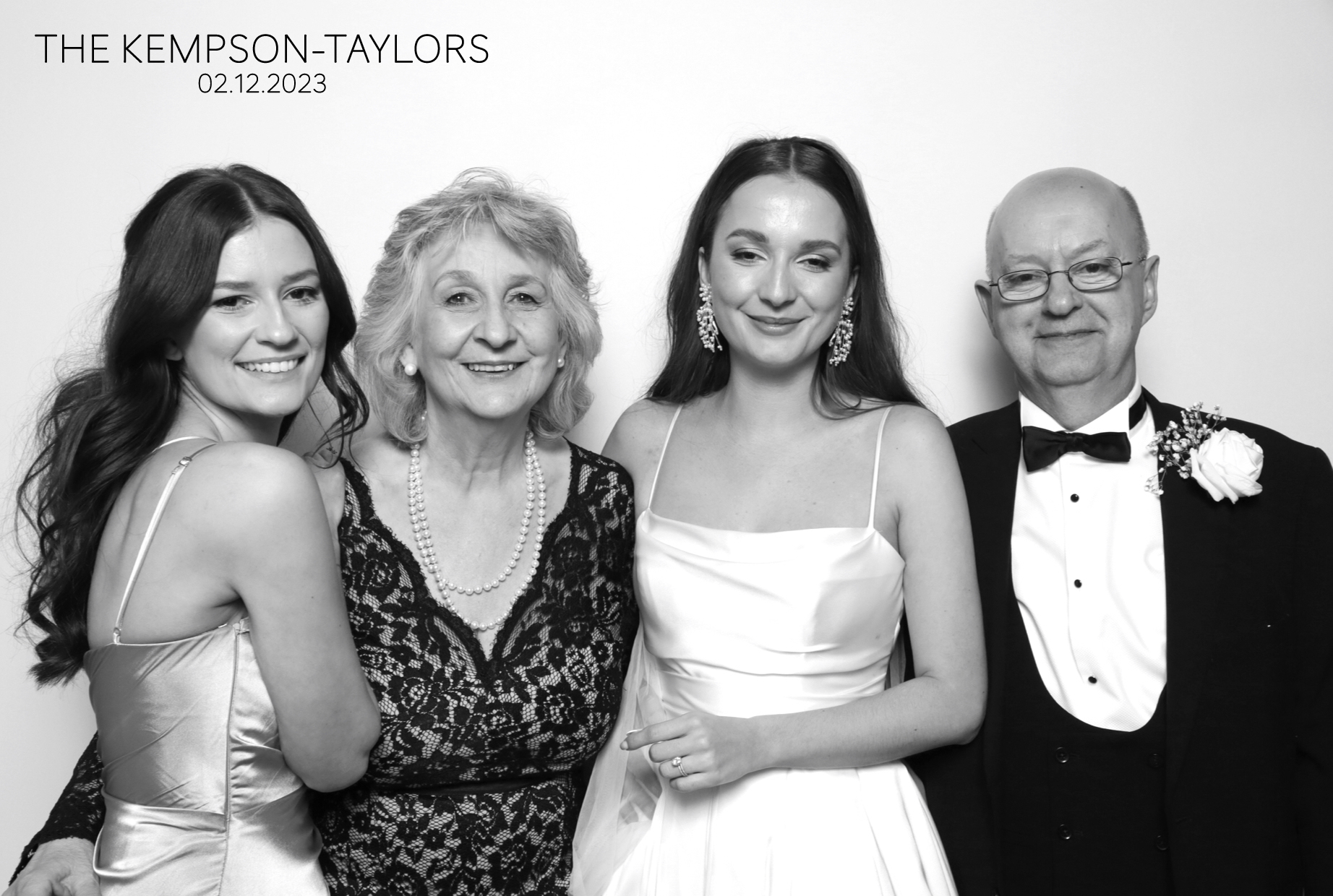 Alysha & Tom | View more photos from the event at images.mobile-photo-booth.com/u/MobilePhotoBoothUK/Alysha-Tom