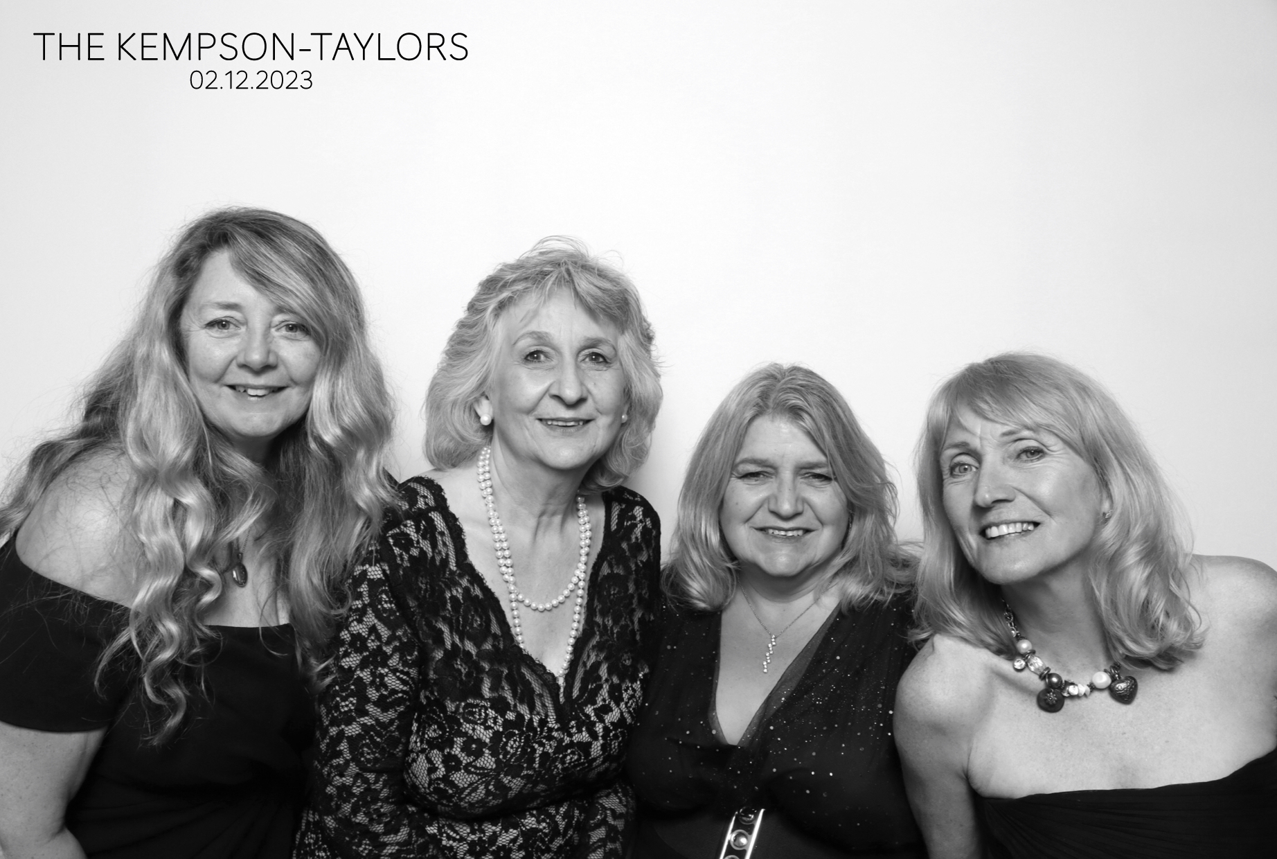 Alysha & Tom | View more photos from the event at images.mobile-photo-booth.com/u/MobilePhotoBoothUK/Alysha-Tom