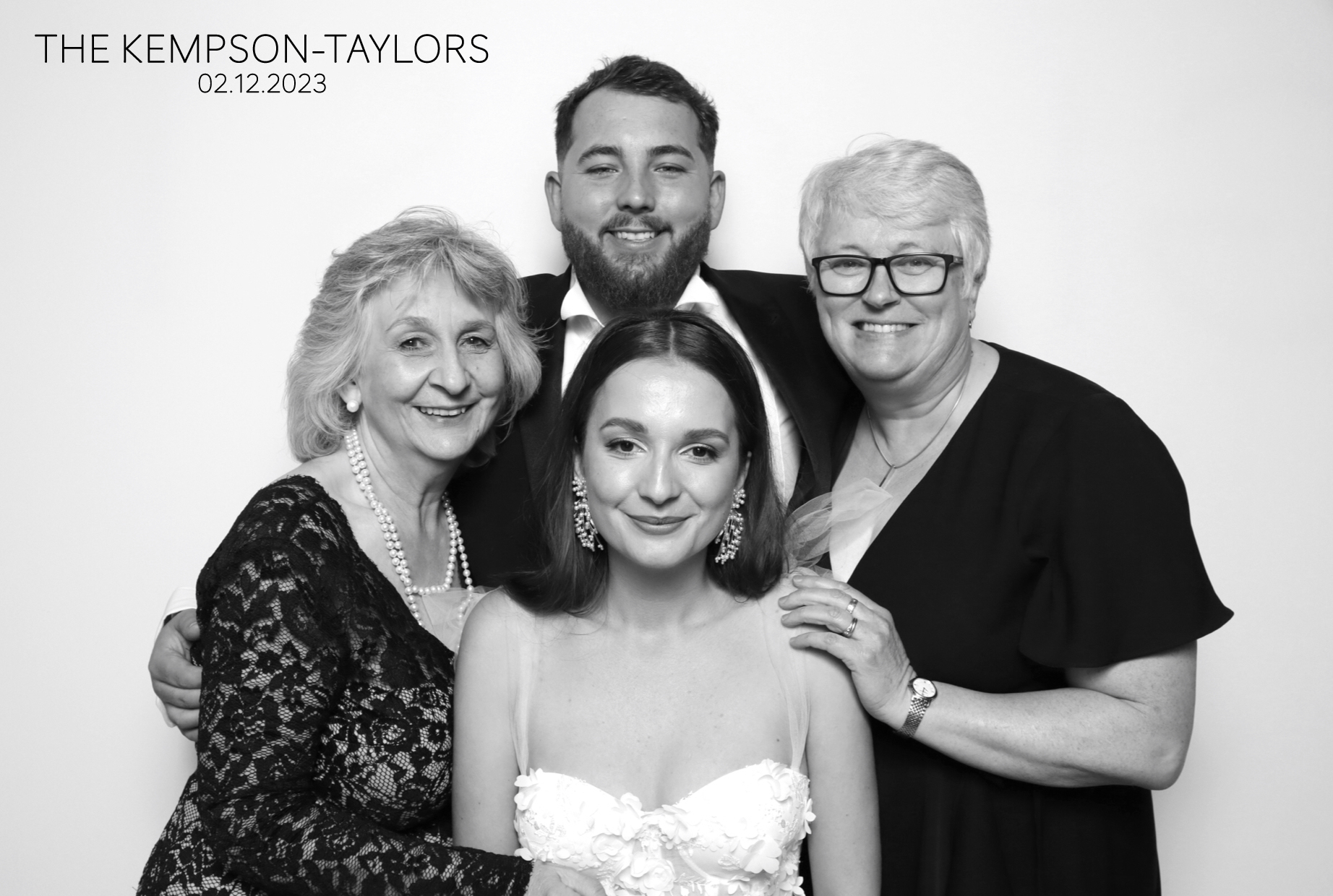 Alysha & Tom | View more photos from the event at images.mobile-photo-booth.com/u/MobilePhotoBoothUK/Alysha-Tom