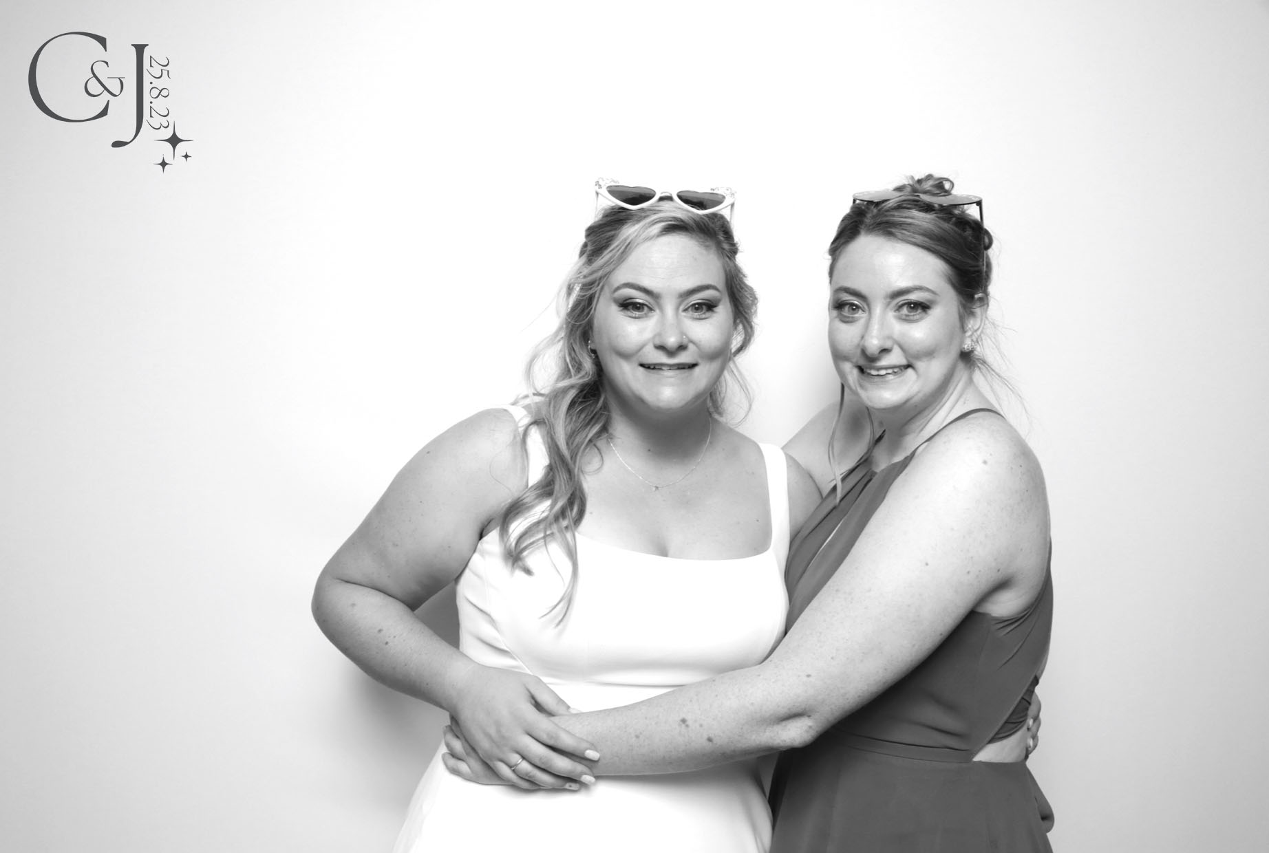 C & J | View more photos from the event at images.mobile-photo-booth.com/u/MobilePhotoBoothUK/C-J