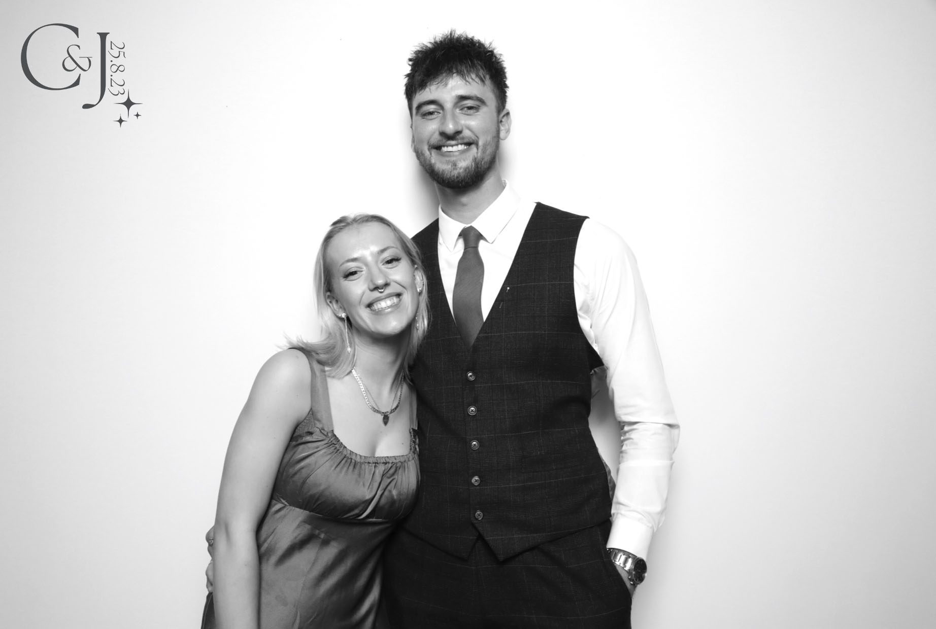 C & J | View more photos from the event at images.mobile-photo-booth.com/u/MobilePhotoBoothUK/C-J