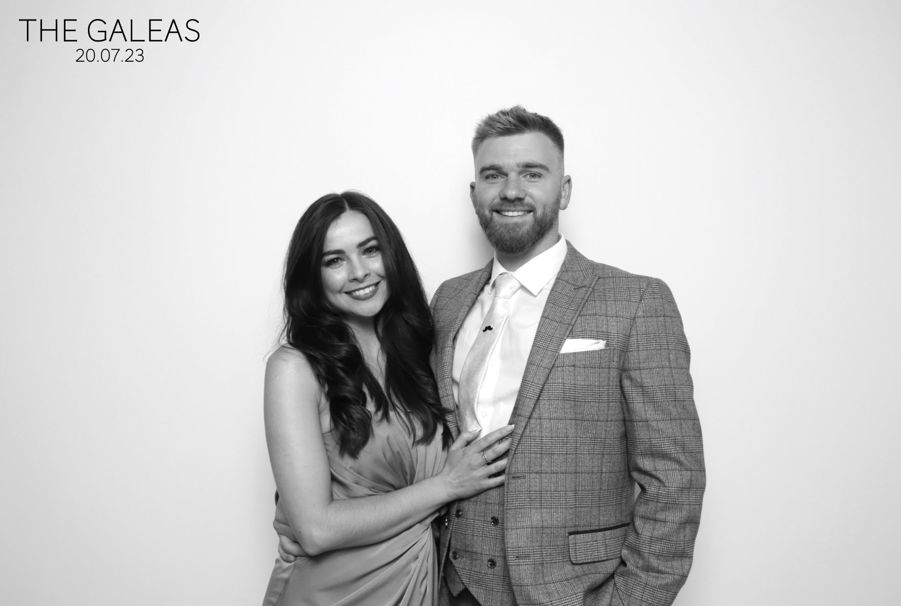 Harlie & Josh | View more photos from the event at images.mobile-photo-booth.com/u/MobilePhotoBoothUK/Harlie-Josh