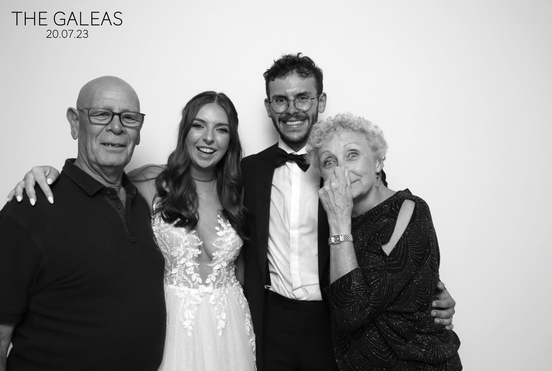 Harlie & Josh | View more photos from the event at images.mobile-photo-booth.com/u/MobilePhotoBoothUK/Harlie-Josh