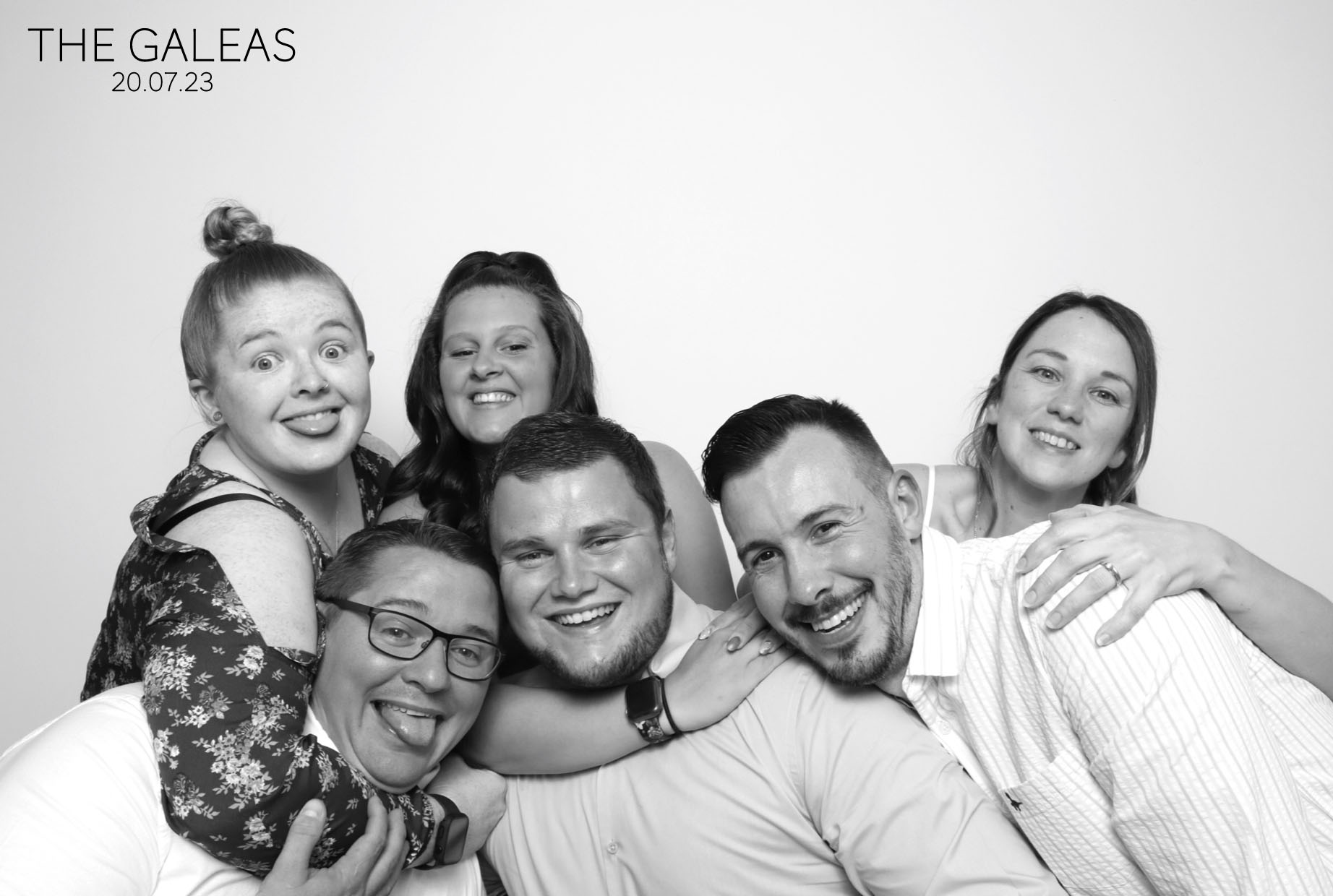 Harlie & Josh | View more photos from the event at images.mobile-photo-booth.com/u/MobilePhotoBoothUK/Harlie-Josh