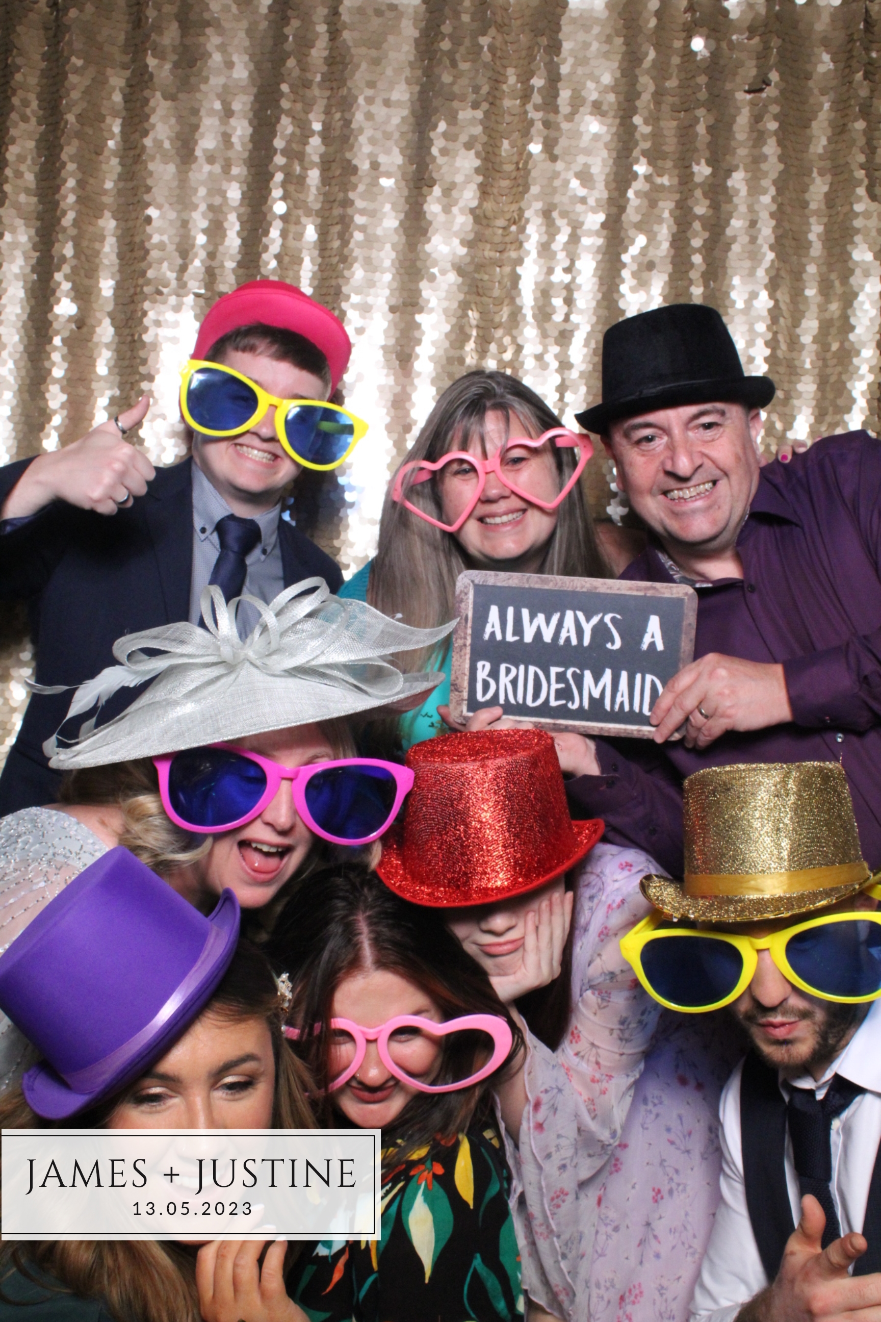 James & Justine | View more photos from the event at images.mobile-photo-booth.com/u/MobilePhotoBoothUK/James-Justine
