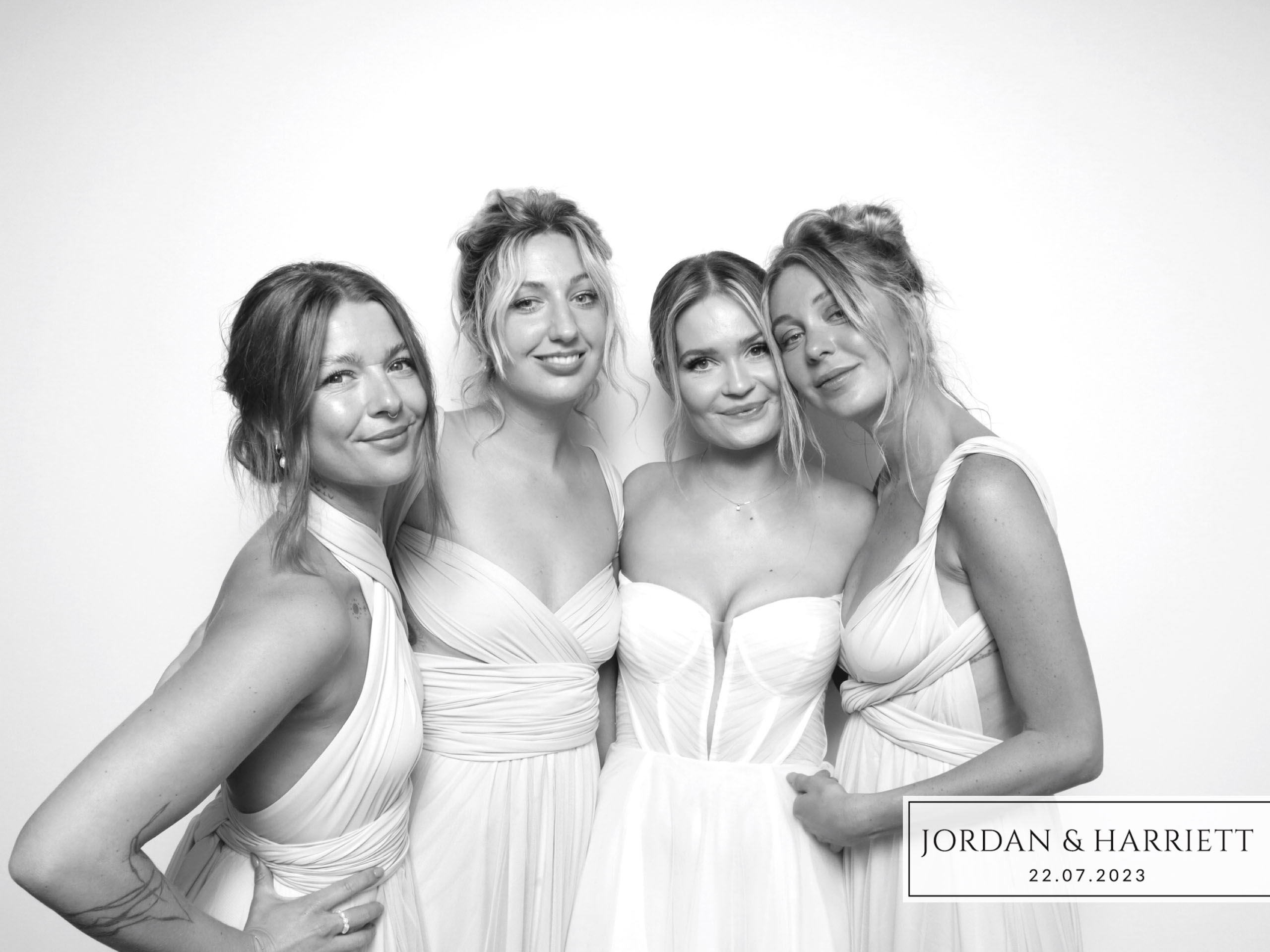 Jordan & Harriett | View more photos from the event at images.mobile-photo-booth.com/u/MobilePhotoBoothUK/Jordan-Harriett
