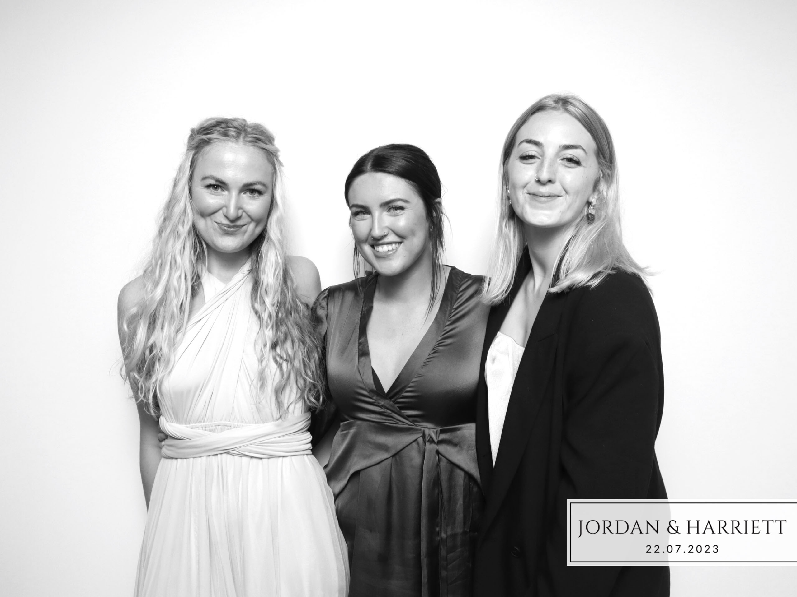 Jordan & Harriett | View more photos from the event at images.mobile-photo-booth.com/u/MobilePhotoBoothUK/Jordan-Harriett