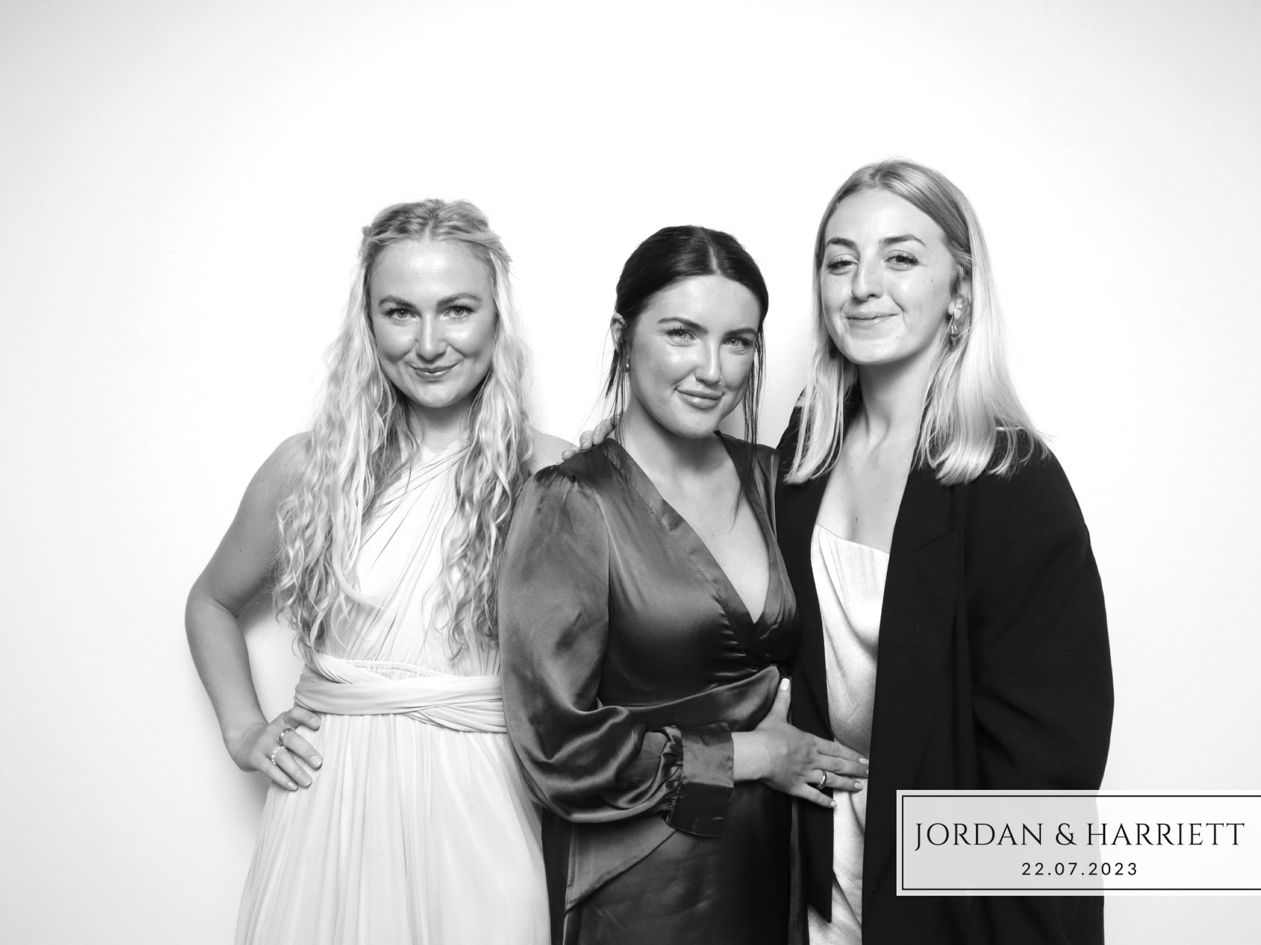 Jordan & Harriett | View more photos from the event at images.mobile-photo-booth.com/u/MobilePhotoBoothUK/Jordan-Harriett