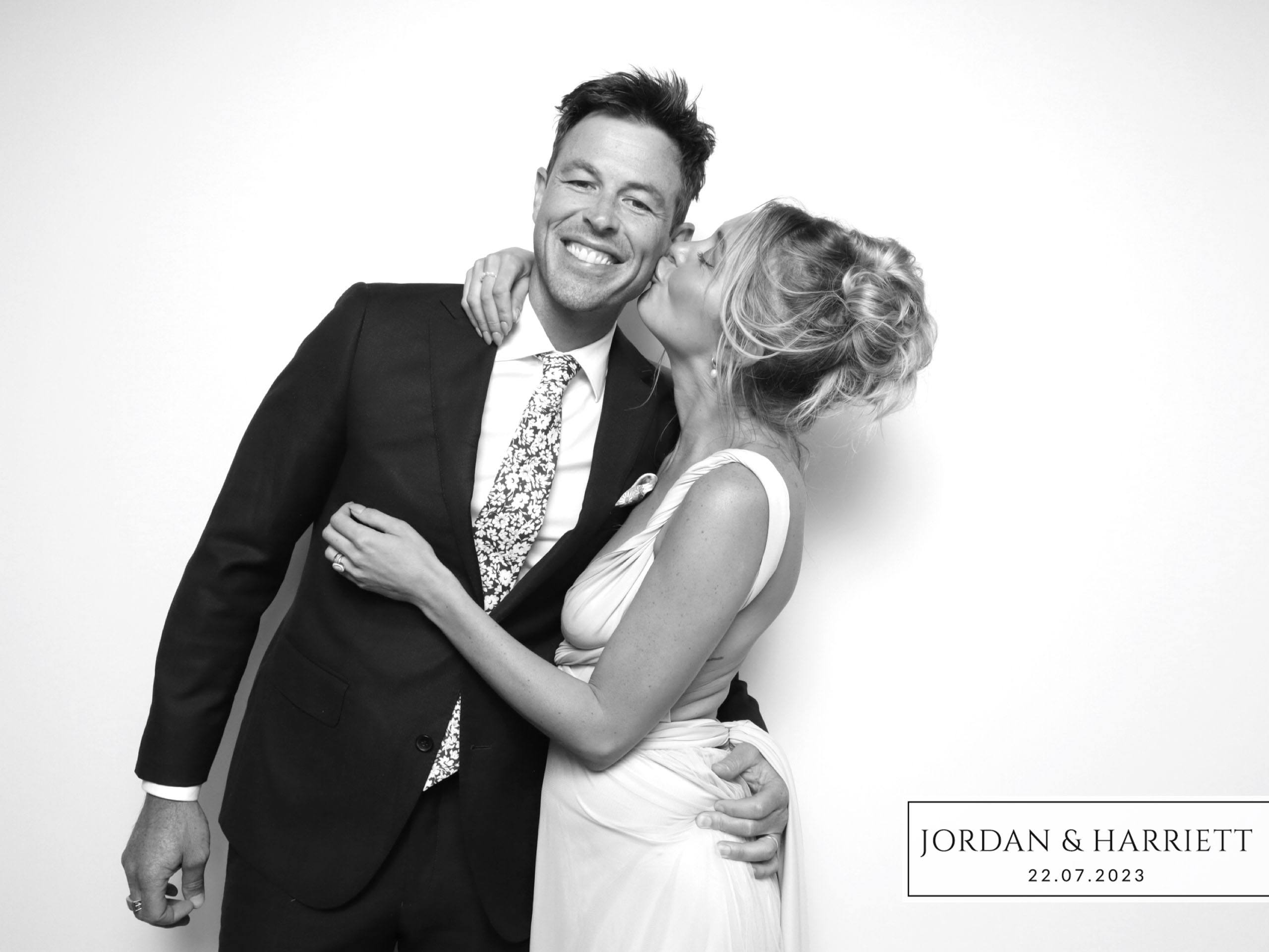 Jordan & Harriett | View more photos from the event at images.mobile-photo-booth.com/u/MobilePhotoBoothUK/Jordan-Harriett