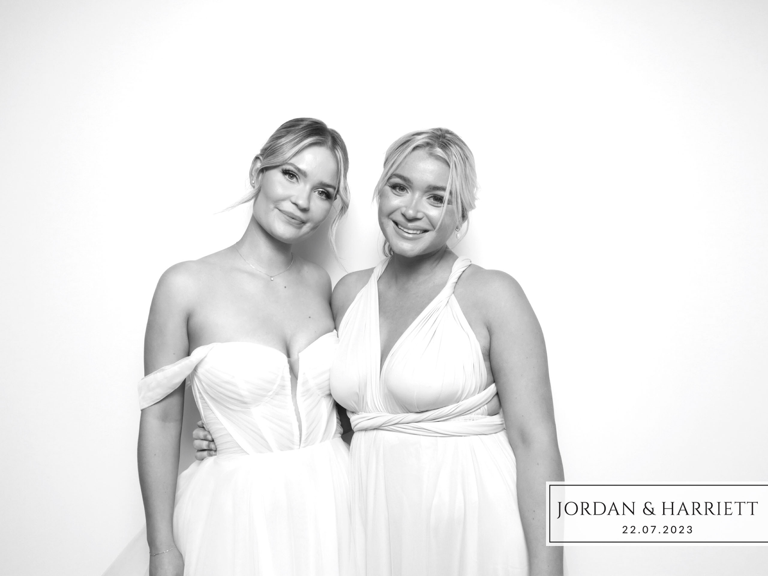 Jordan & Harriett | View more photos from the event at images.mobile-photo-booth.com/u/MobilePhotoBoothUK/Jordan-Harriett