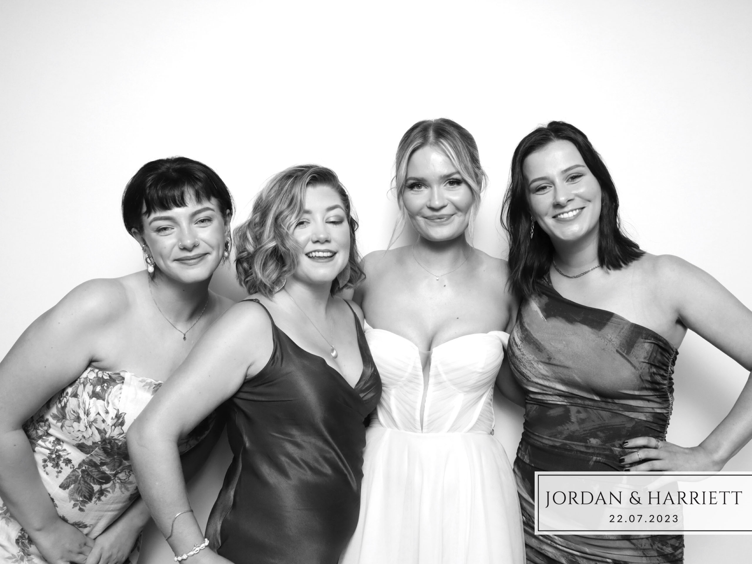 Jordan & Harriett | View more photos from the event at images.mobile-photo-booth.com/u/MobilePhotoBoothUK/Jordan-Harriett