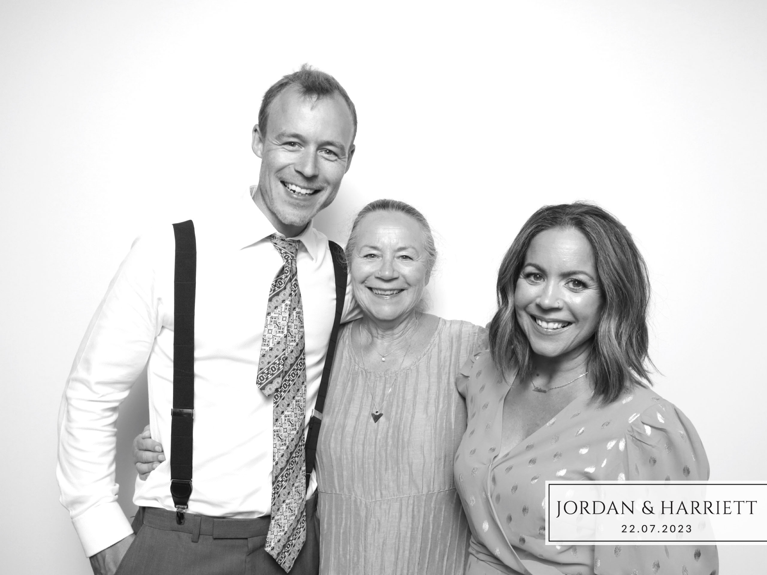 Jordan & Harriett | View more photos from the event at images.mobile-photo-booth.com/u/MobilePhotoBoothUK/Jordan-Harriett