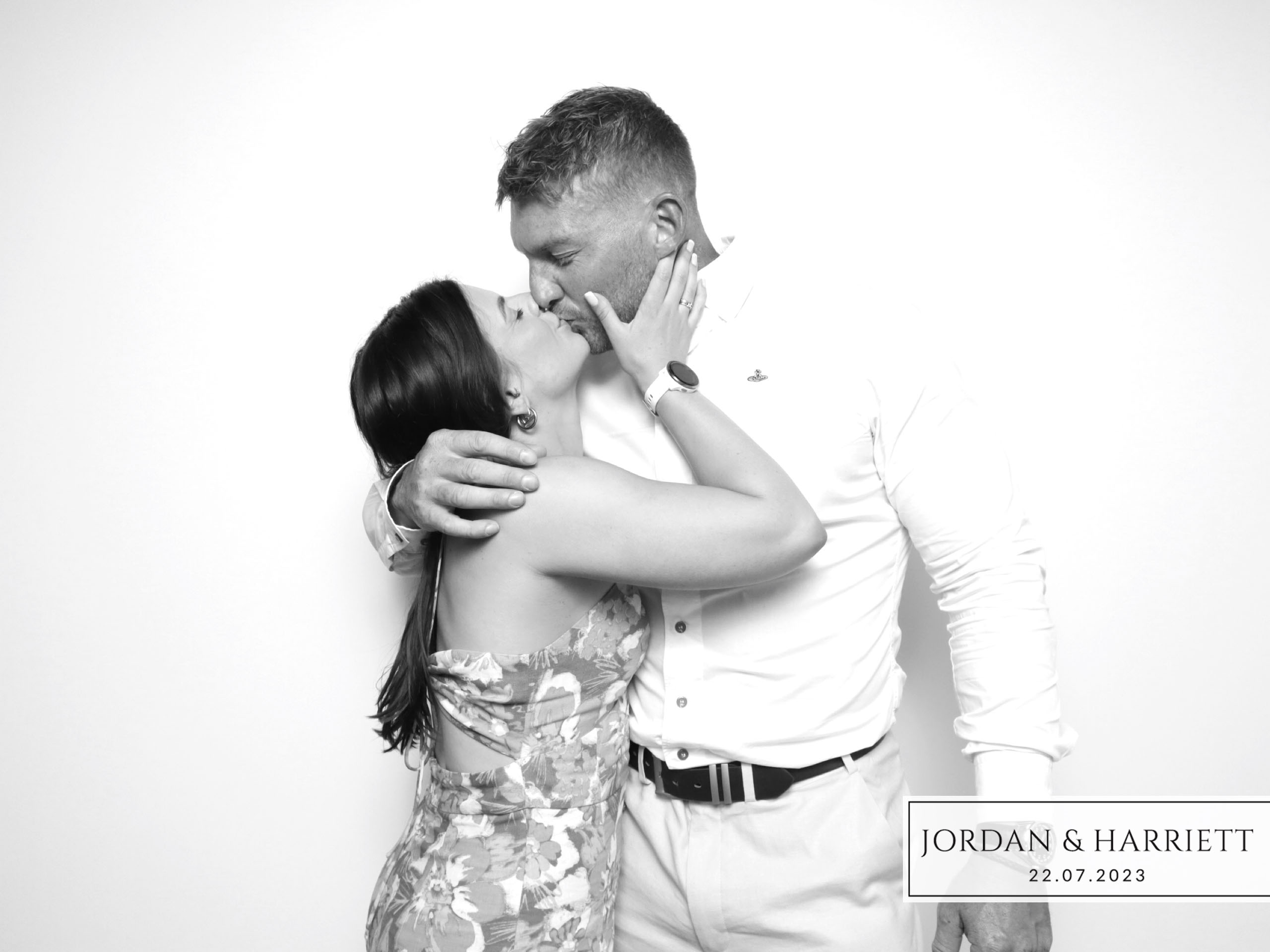 Jordan & Harriett | View more photos from the event at images.mobile-photo-booth.com/u/MobilePhotoBoothUK/Jordan-Harriett