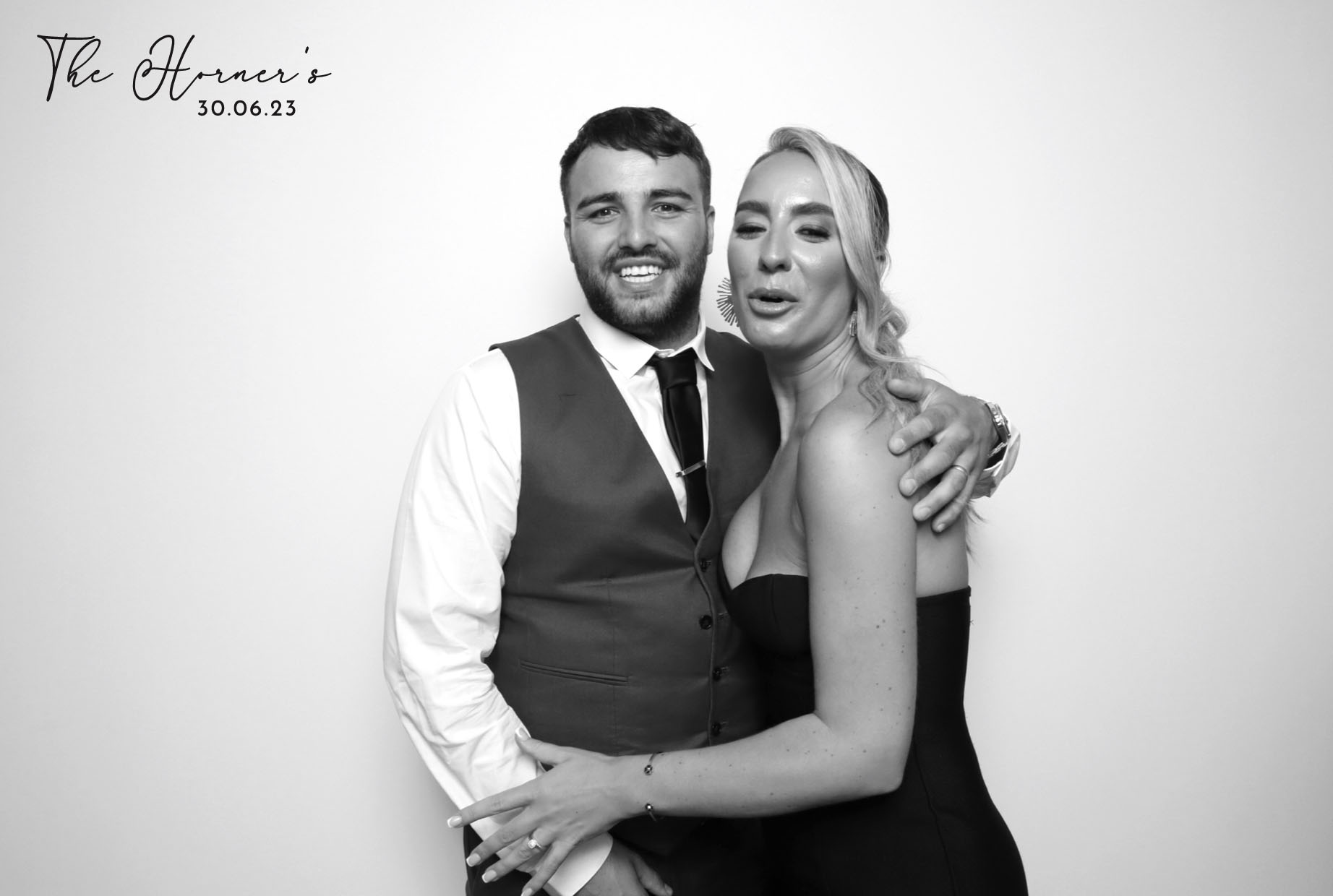 Maryam & Chris | View more photos from the event at images.mobile-photo-booth.com/u/MobilePhotoBoothUK/Maryam-Chris