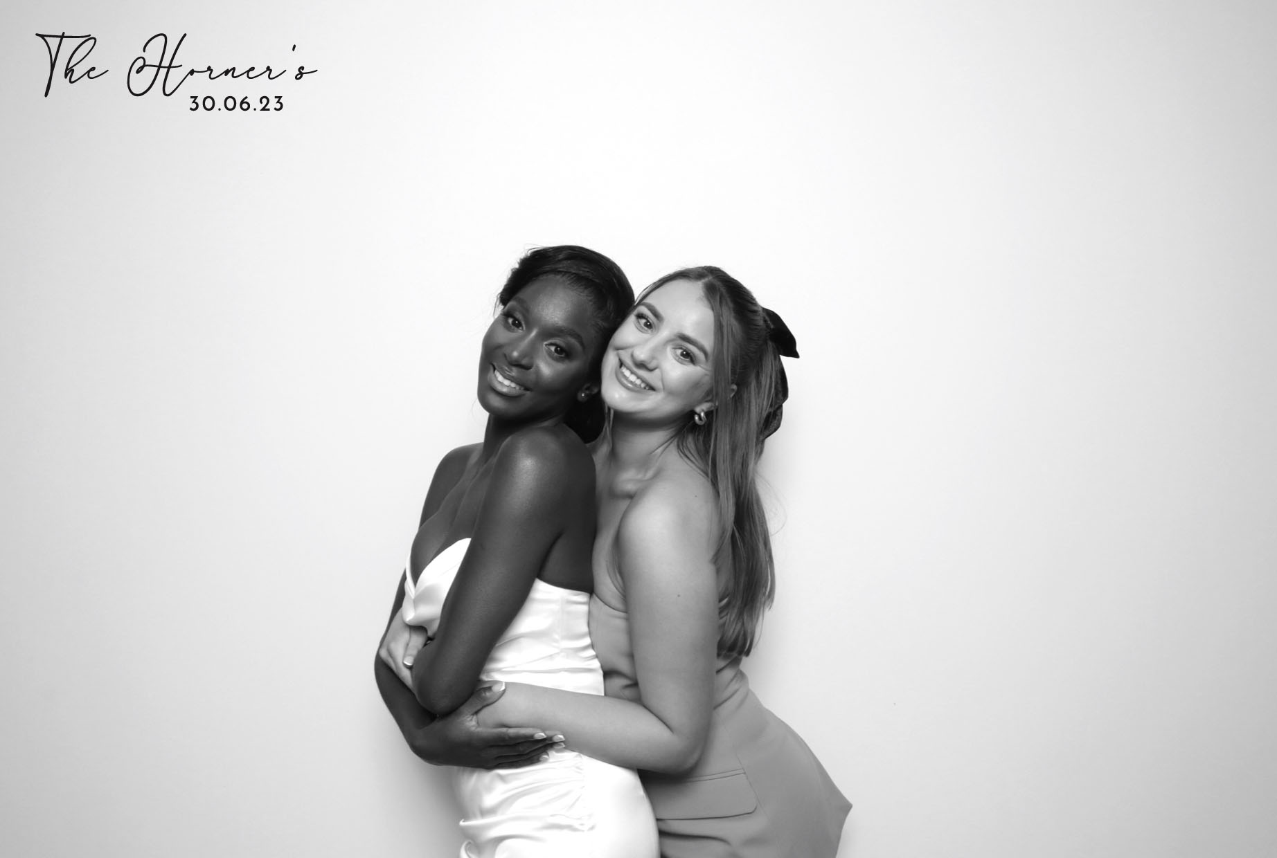 Maryam & Chris | View more photos from the event at images.mobile-photo-booth.com/u/MobilePhotoBoothUK/Maryam-Chris