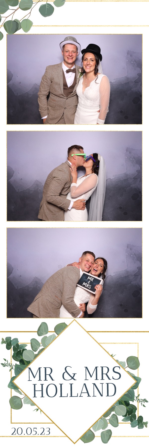 Mr & Mrs Holland | View more photos from the event at images.mobile-photo-booth.com/u/MobilePhotoBoothUK/Mr-Mrs-Holland