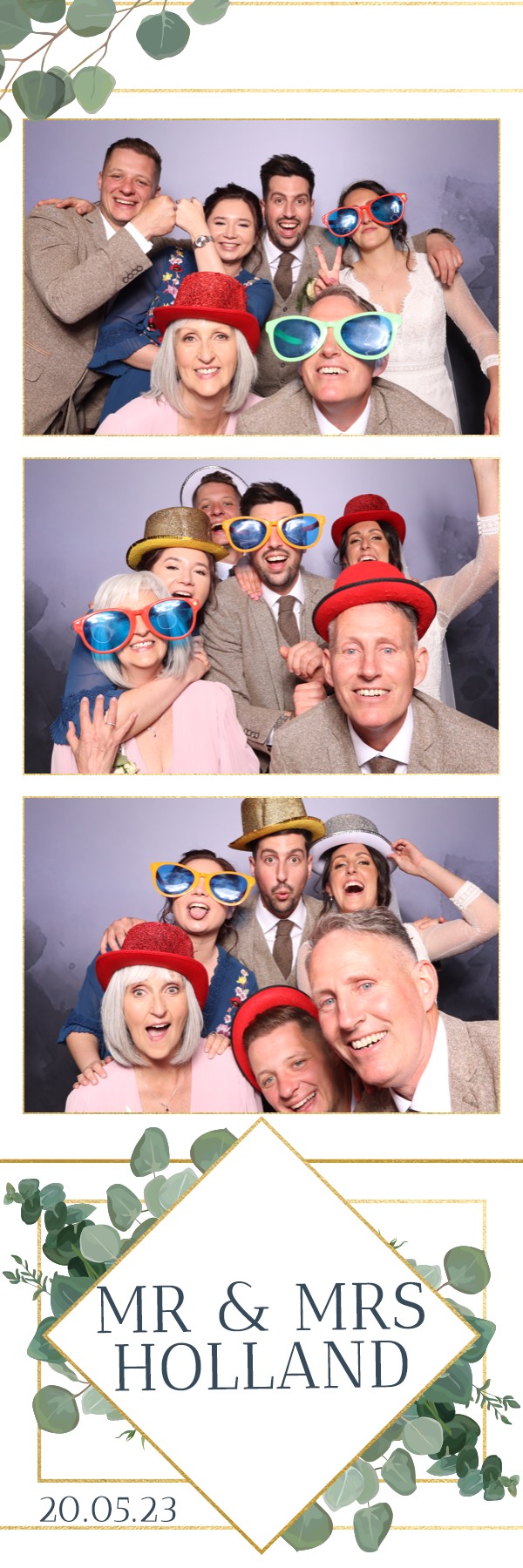 Mr & Mrs Holland | View more photos from the event at images.mobile-photo-booth.com/u/MobilePhotoBoothUK/Mr-Mrs-Holland
