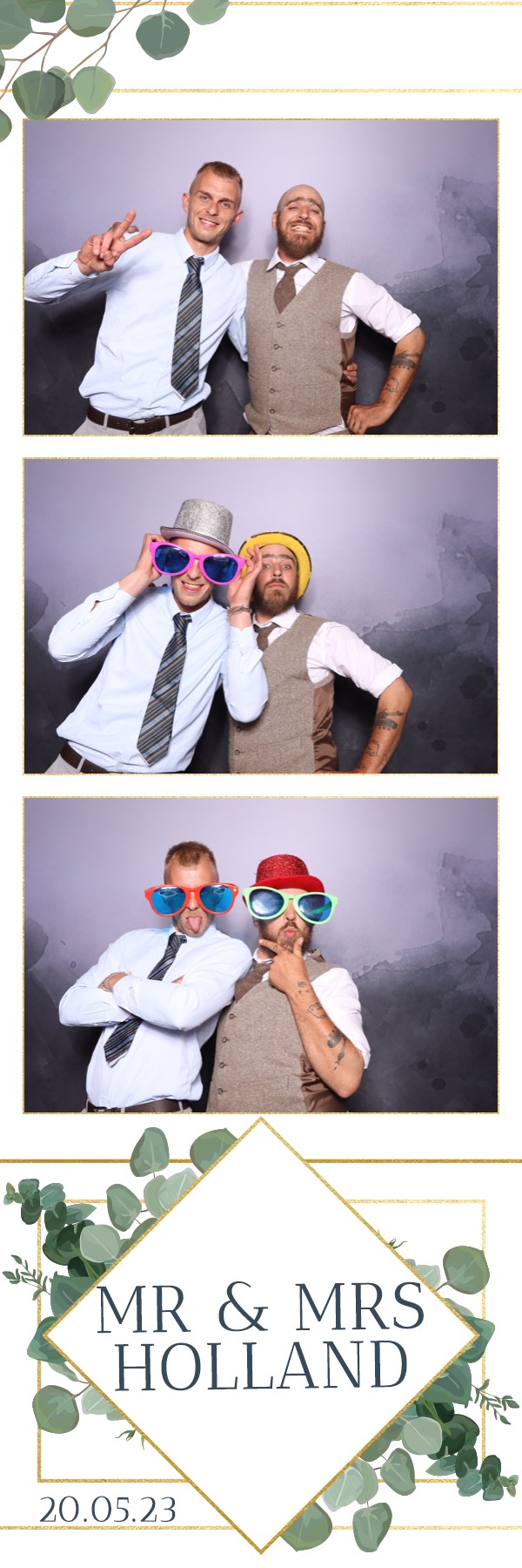 Mr & Mrs Holland | View more photos from the event at images.mobile-photo-booth.com/u/MobilePhotoBoothUK/Mr-Mrs-Holland