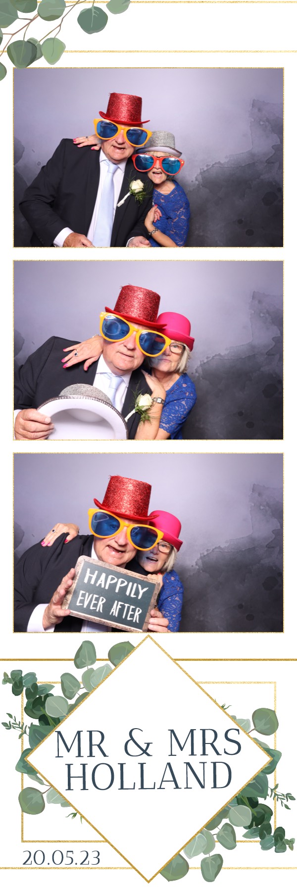 Mr & Mrs Holland | View more photos from the event at images.mobile-photo-booth.com/u/MobilePhotoBoothUK/Mr-Mrs-Holland
