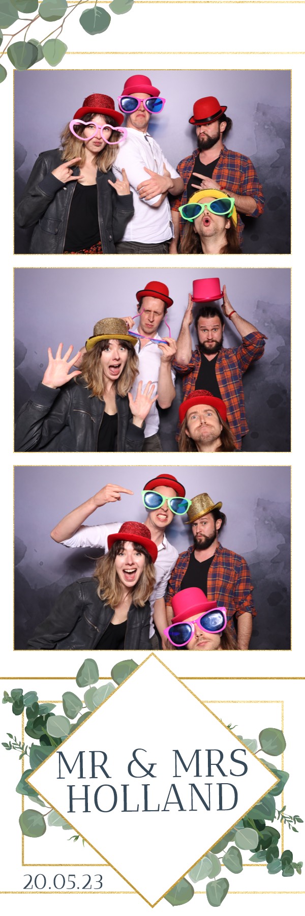 Mr & Mrs Holland | View more photos from the event at images.mobile-photo-booth.com/u/MobilePhotoBoothUK/Mr-Mrs-Holland