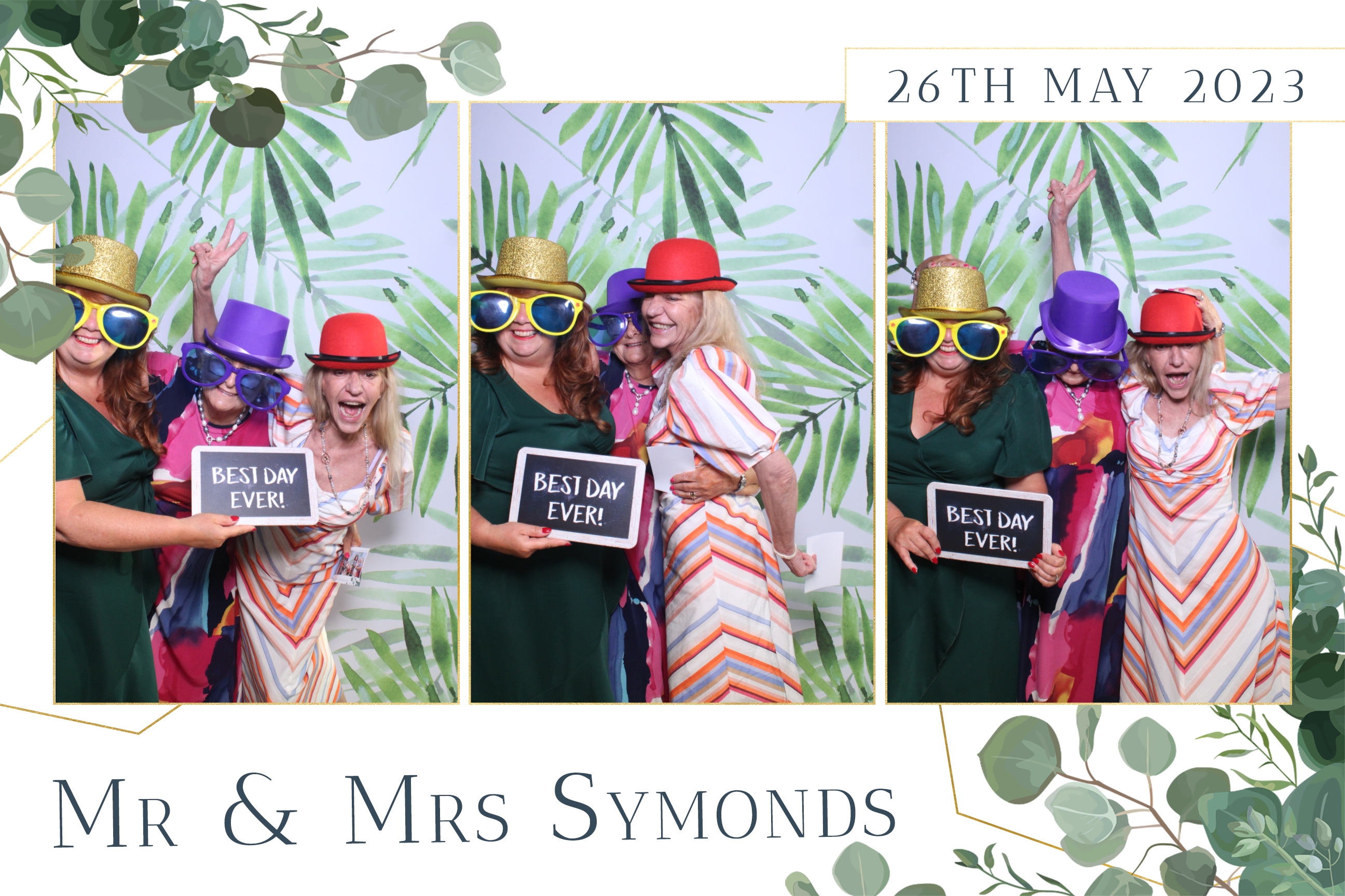Mr & Mrs Symonds | View more photos from the event at images.mobile-photo-booth.com/u/MobilePhotoBoothUK/Mr-Mrs-Symonds