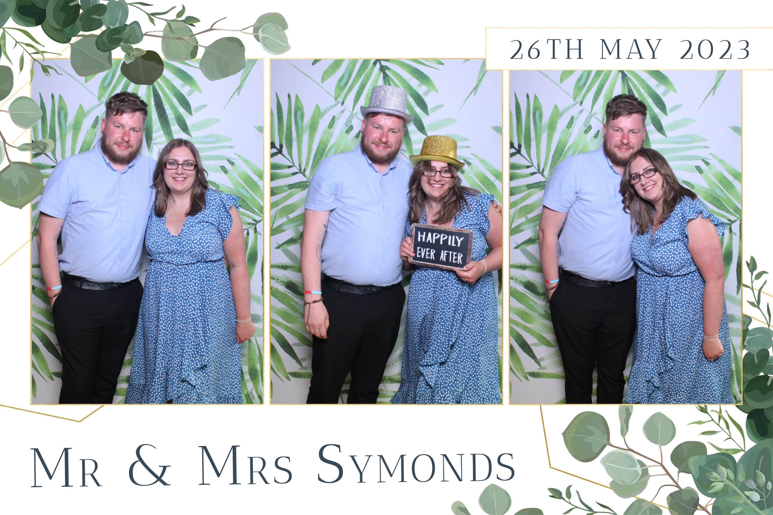 Mr & Mrs Symonds | View more photos from the event at images.mobile-photo-booth.com/u/MobilePhotoBoothUK/Mr-Mrs-Symonds