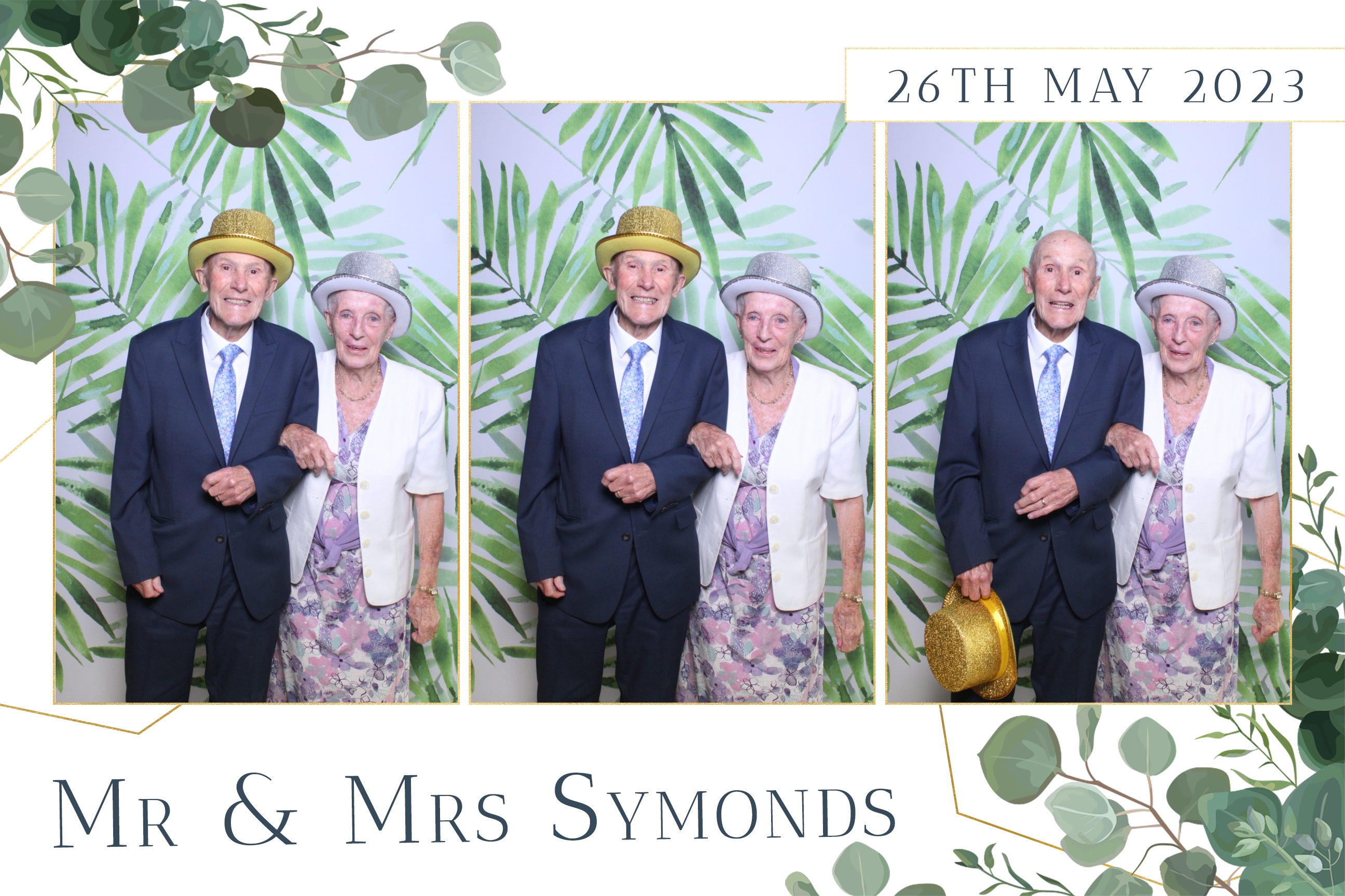 Mr & Mrs Symonds | View more photos from the event at images.mobile-photo-booth.com/u/MobilePhotoBoothUK/Mr-Mrs-Symonds