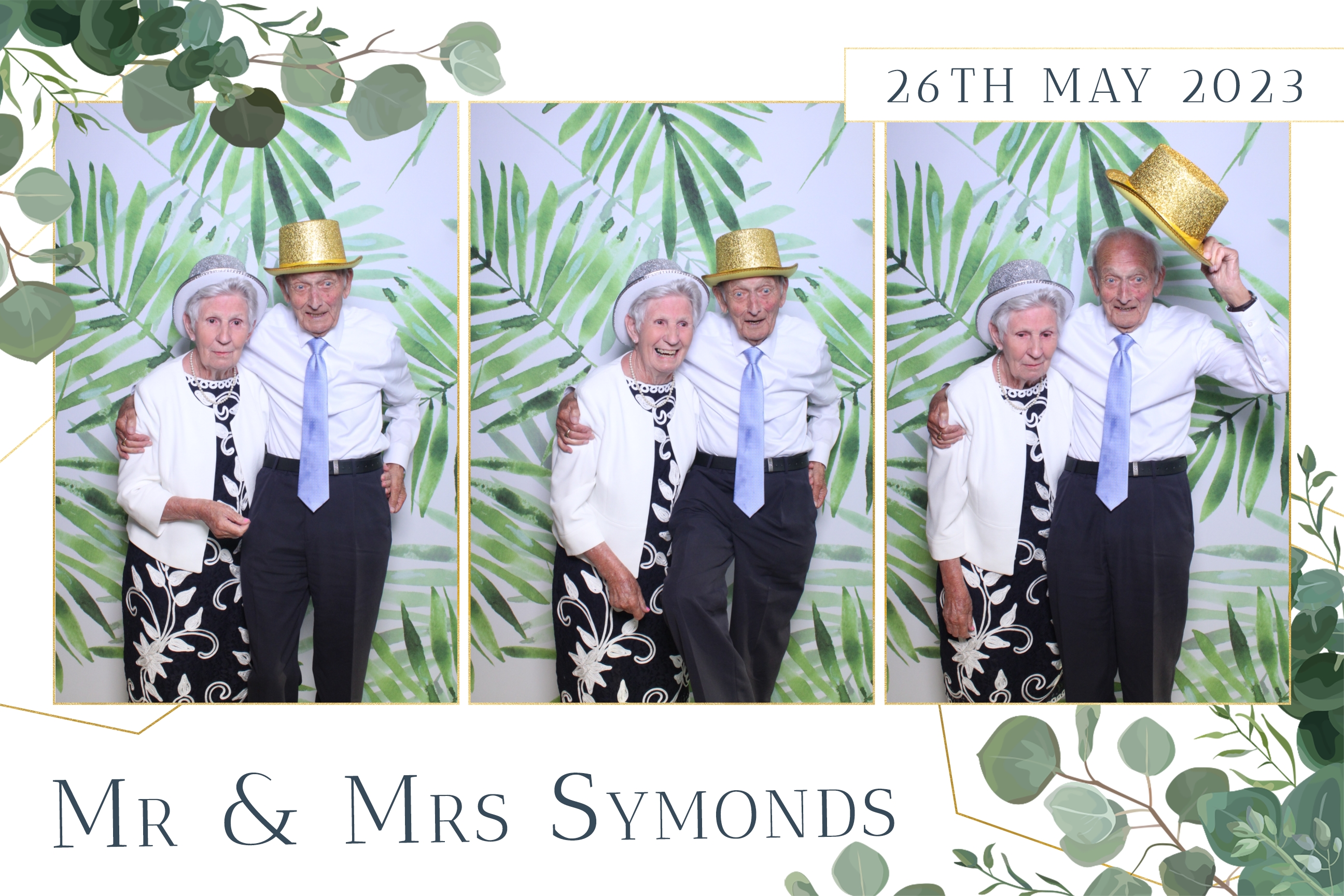 Mr & Mrs Symonds | View more photos from the event at images.mobile-photo-booth.com/u/MobilePhotoBoothUK/Mr-Mrs-Symonds