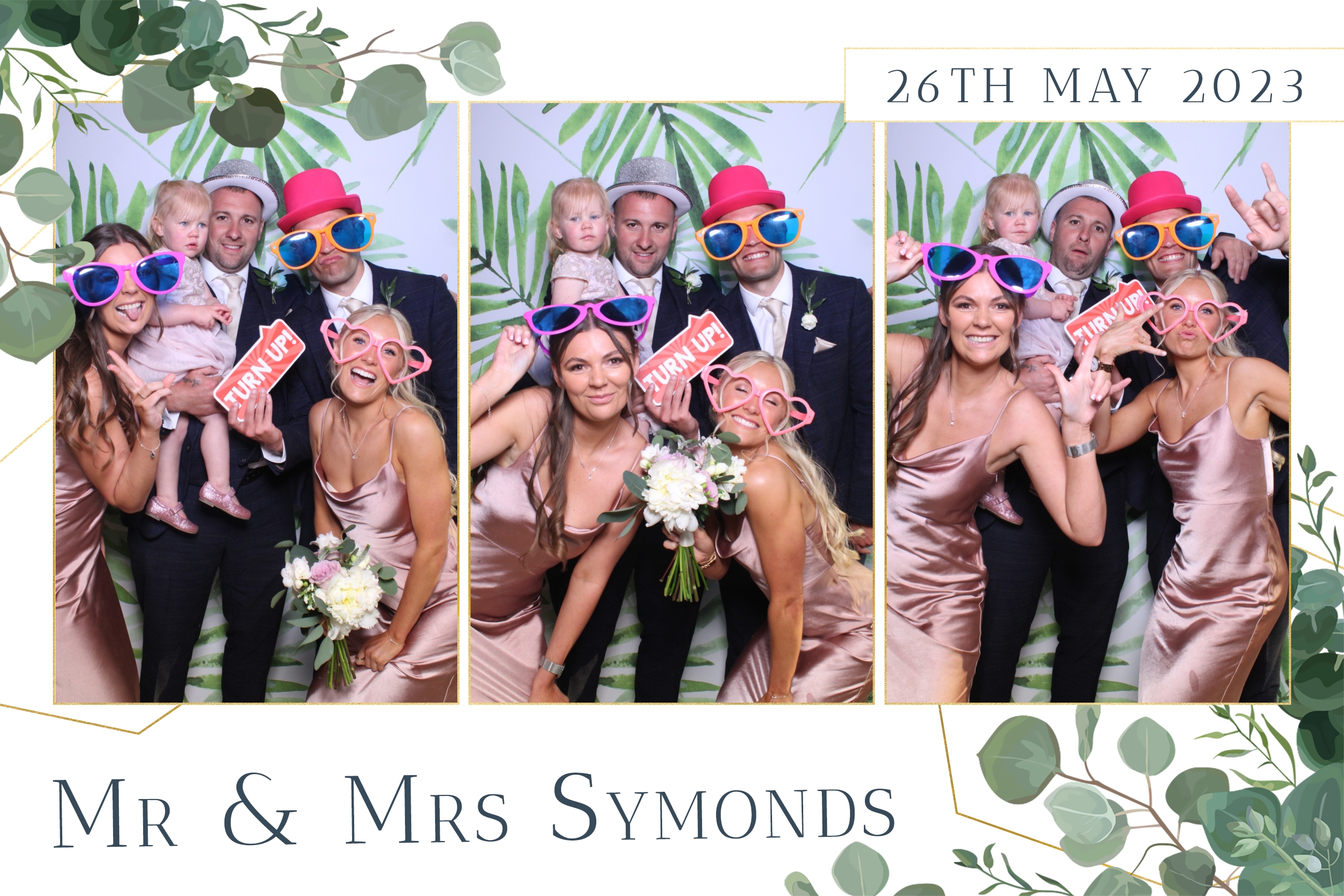 Mr & Mrs Symonds | View more photos from the event at images.mobile-photo-booth.com/u/MobilePhotoBoothUK/Mr-Mrs-Symonds