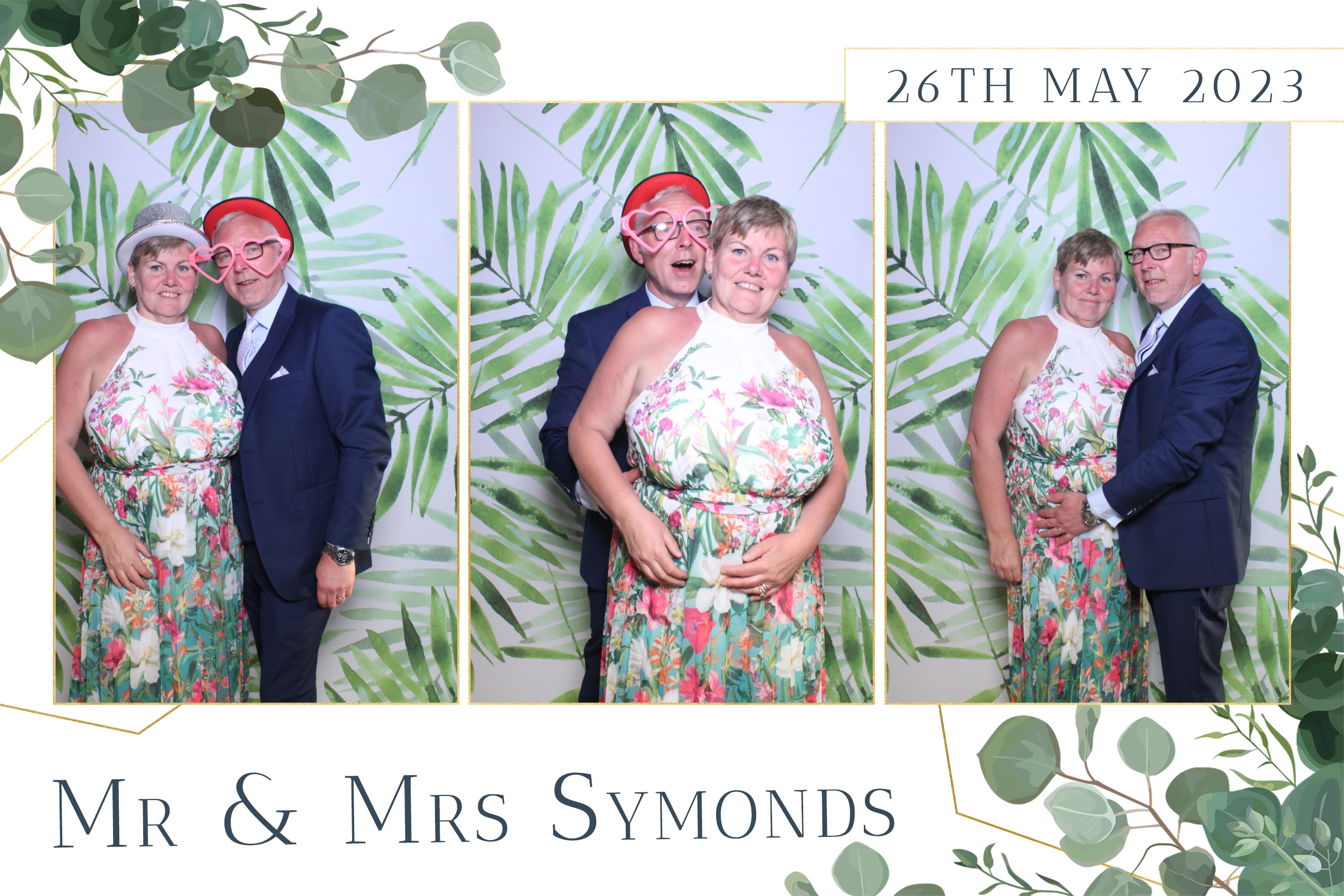 Mr & Mrs Symonds | View more photos from the event at images.mobile-photo-booth.com/u/MobilePhotoBoothUK/Mr-Mrs-Symonds