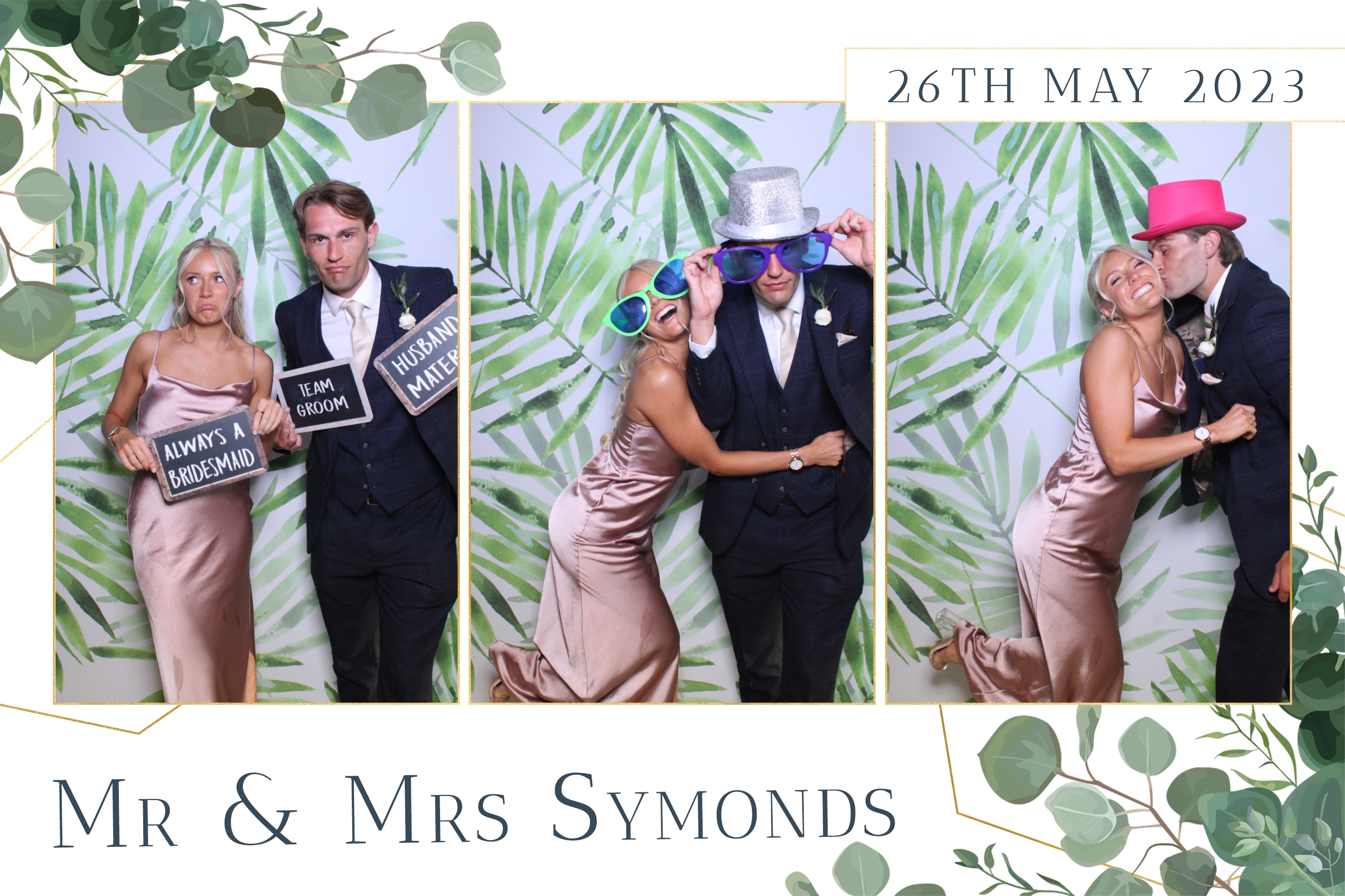 Mr & Mrs Symonds | View more photos from the event at images.mobile-photo-booth.com/u/MobilePhotoBoothUK/Mr-Mrs-Symonds