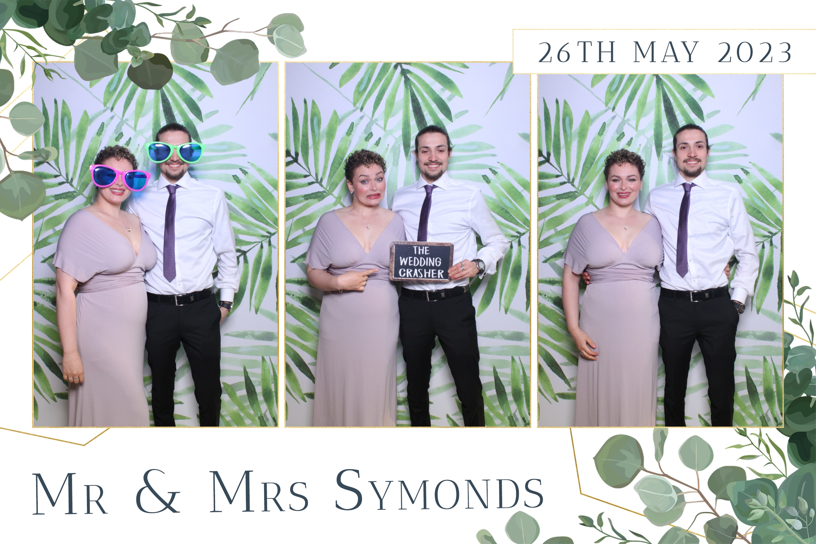 Mr & Mrs Symonds | View more photos from the event at images.mobile-photo-booth.com/u/MobilePhotoBoothUK/Mr-Mrs-Symonds
