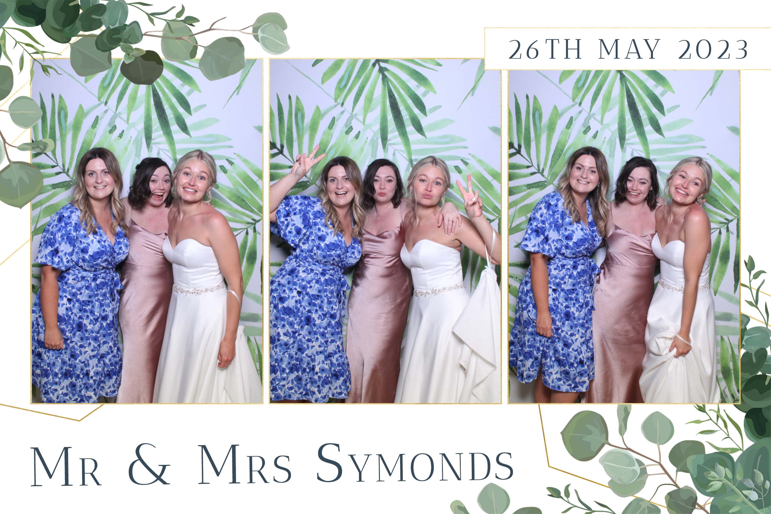 Mr & Mrs Symonds | View more photos from the event at images.mobile-photo-booth.com/u/MobilePhotoBoothUK/Mr-Mrs-Symonds