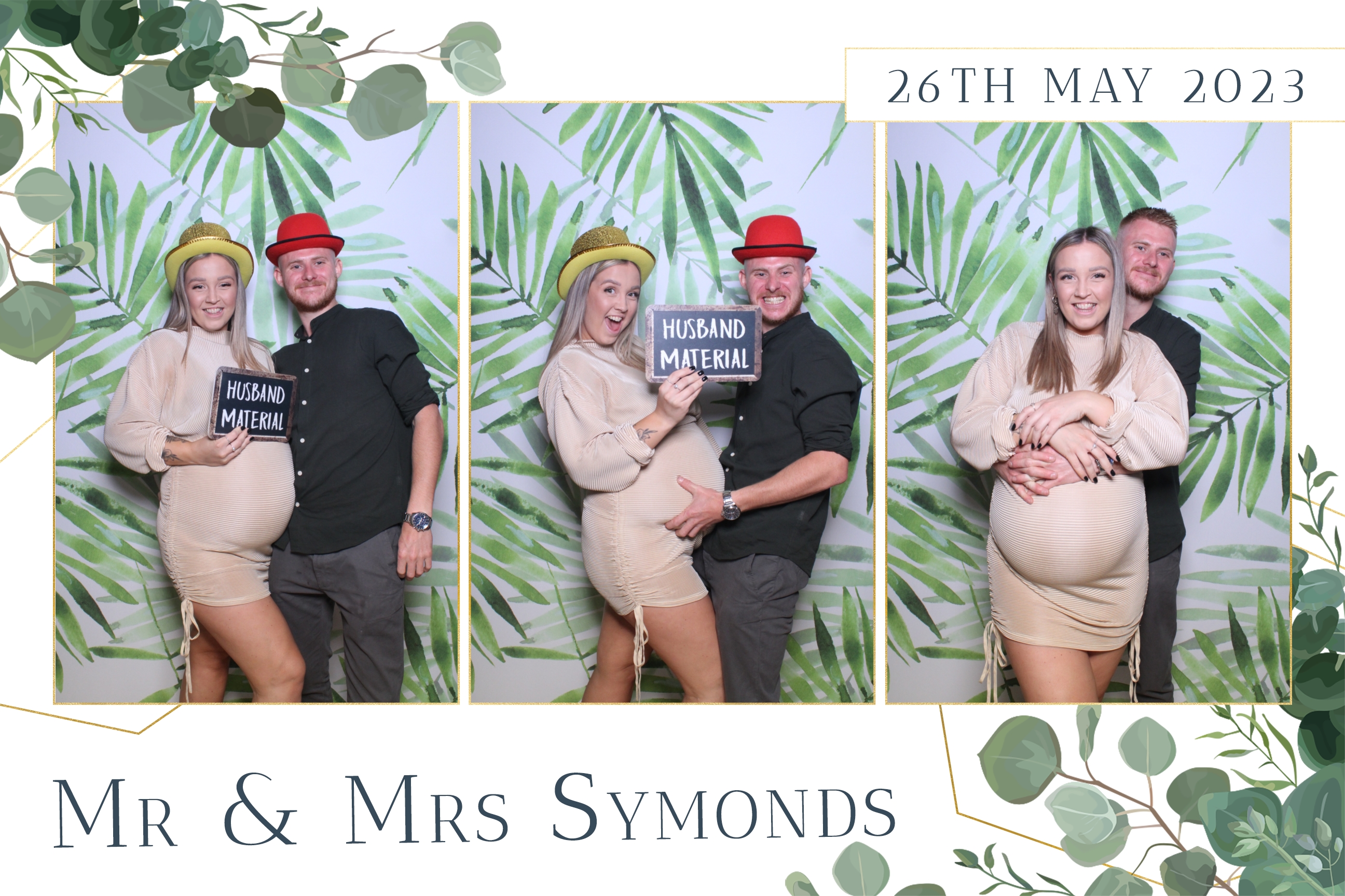Mr & Mrs Symonds | View more photos from the event at images.mobile-photo-booth.com/u/MobilePhotoBoothUK/Mr-Mrs-Symonds