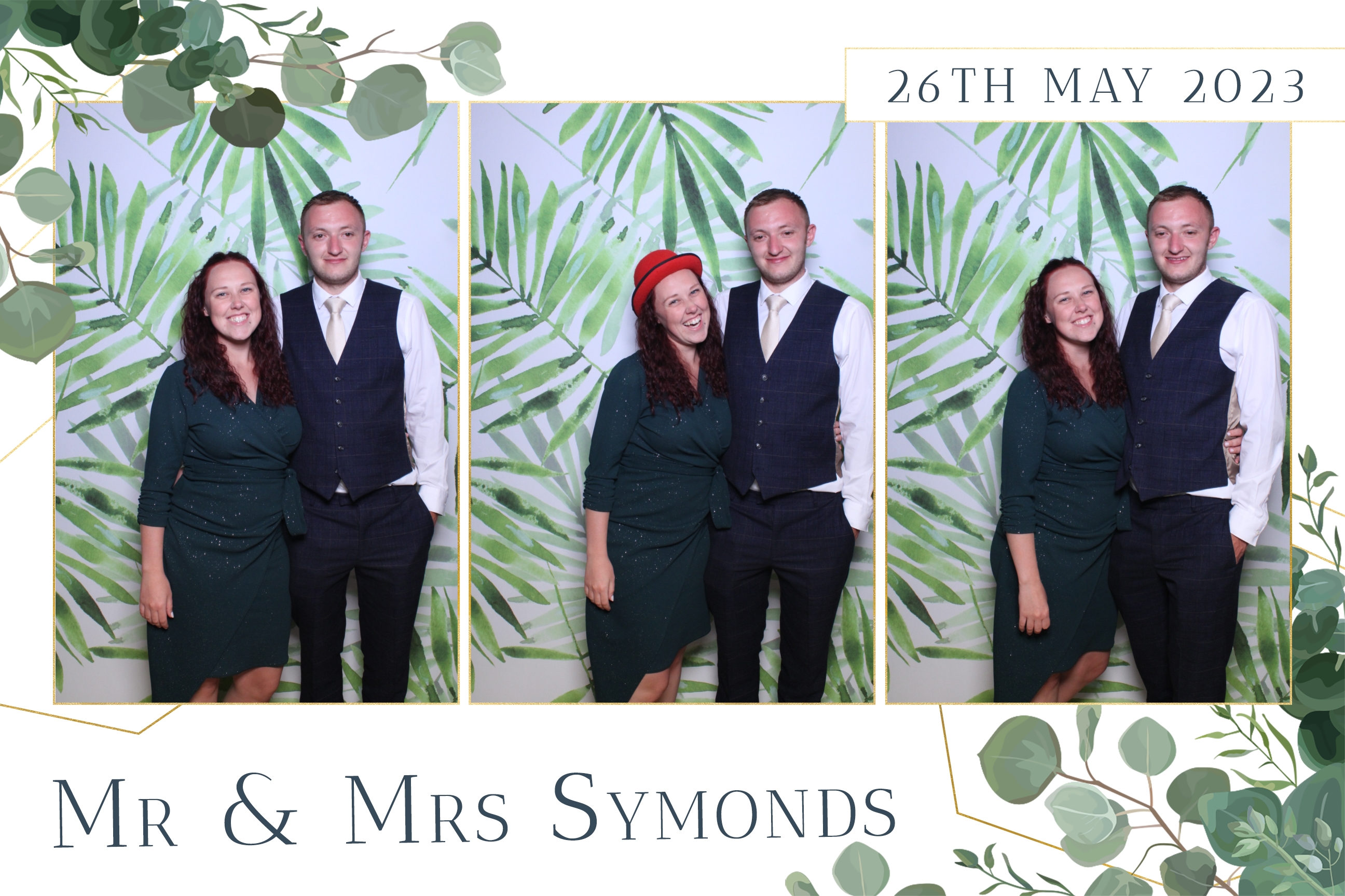 Mr & Mrs Symonds | View more photos from the event at images.mobile-photo-booth.com/u/MobilePhotoBoothUK/Mr-Mrs-Symonds