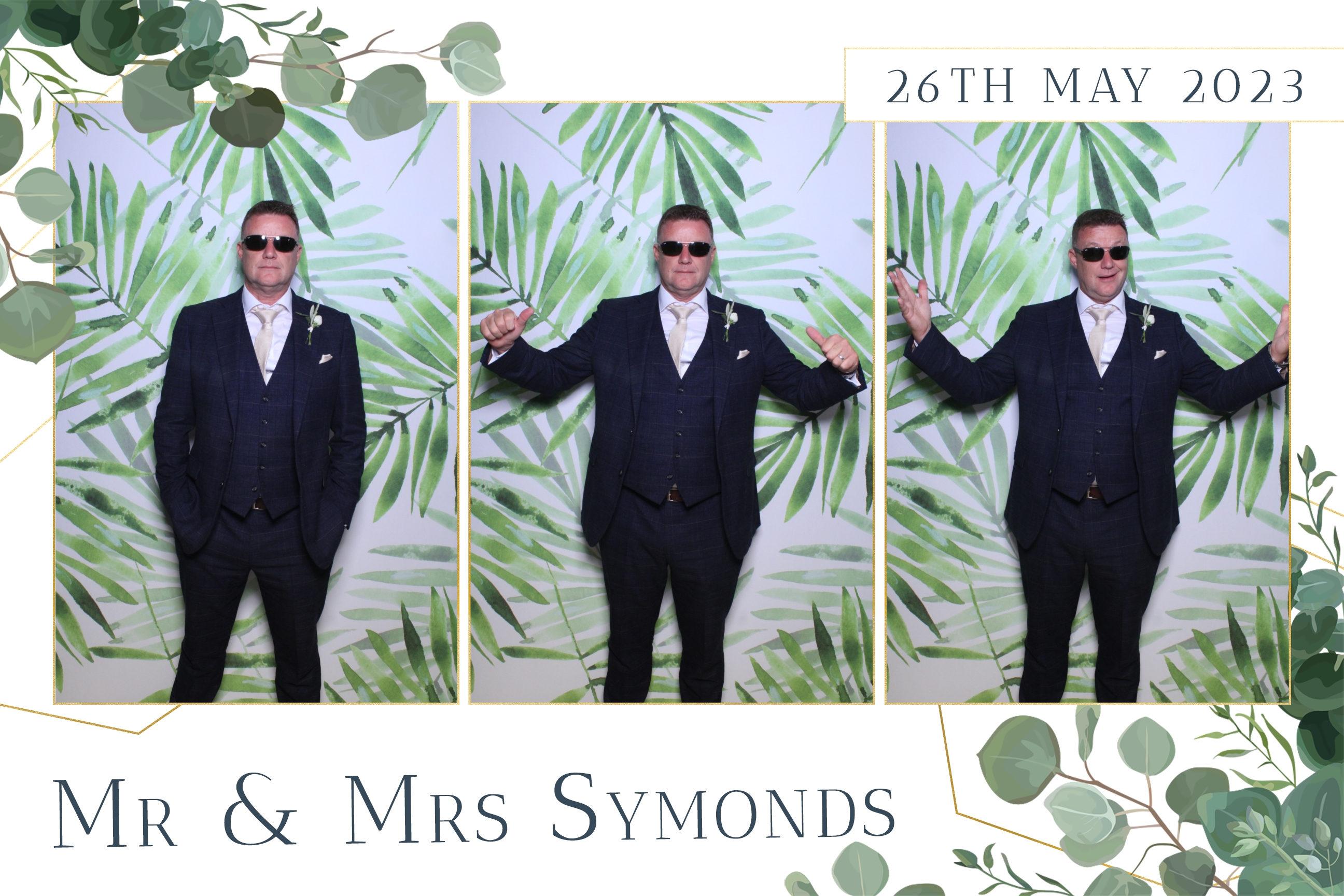 Mr & Mrs Symonds | View more photos from the event at images.mobile-photo-booth.com/u/MobilePhotoBoothUK/Mr-Mrs-Symonds