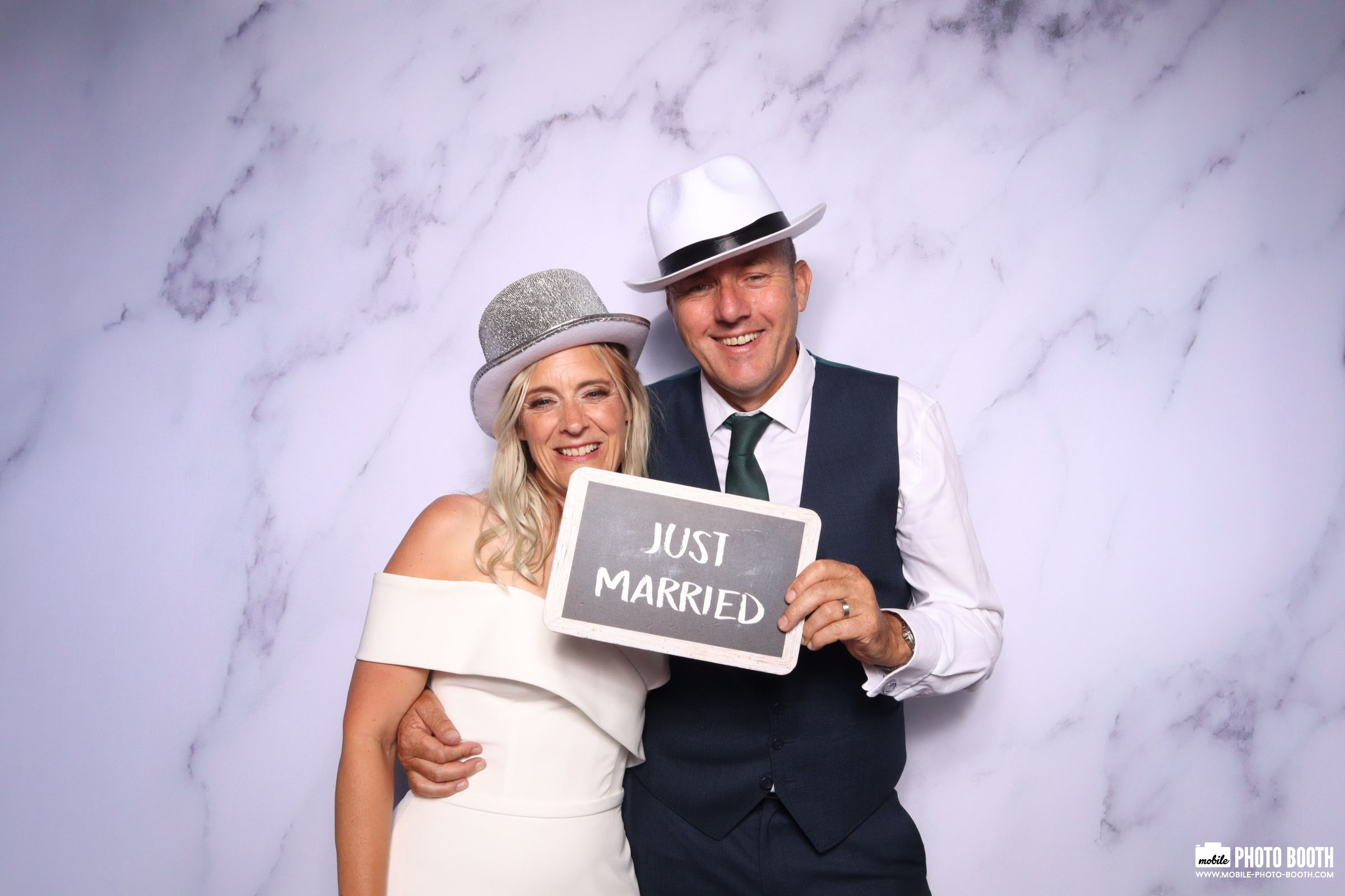 Nicky & Dan | View more photos from the event at images.mobile-photo-booth.com/u/MobilePhotoBoothUK/Nicky-Dan