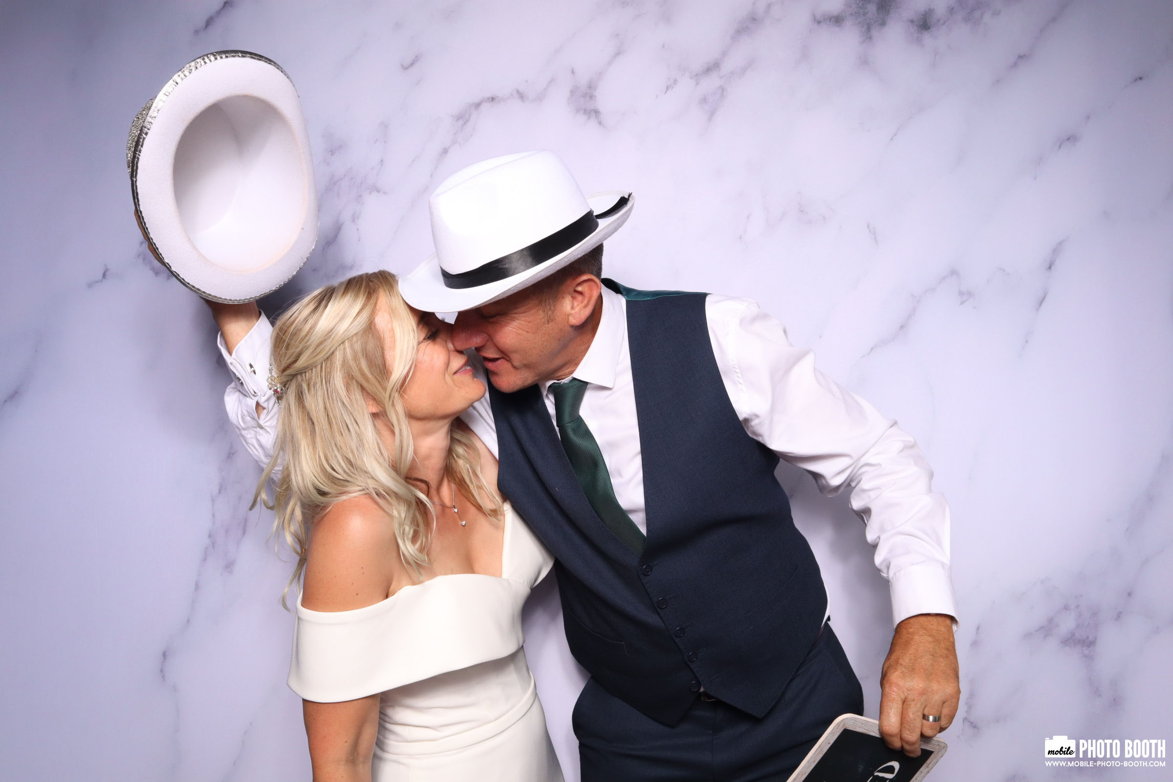 Nicky & Dan | View more photos from the event at images.mobile-photo-booth.com/u/MobilePhotoBoothUK/Nicky-Dan