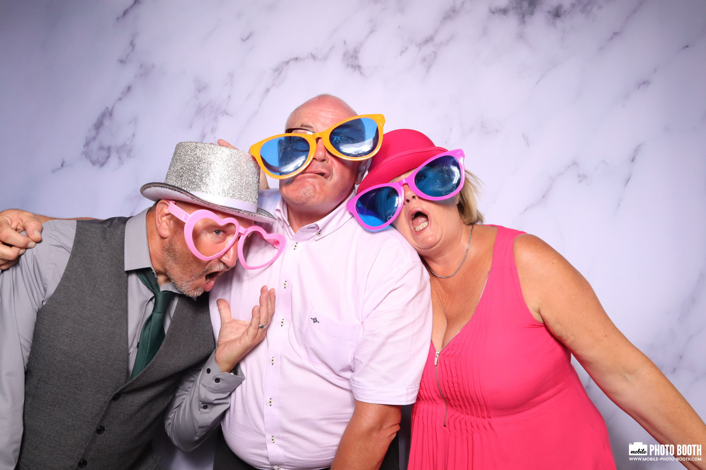 Nicky & Dan | View more photos from the event at images.mobile-photo-booth.com/u/MobilePhotoBoothUK/Nicky-Dan