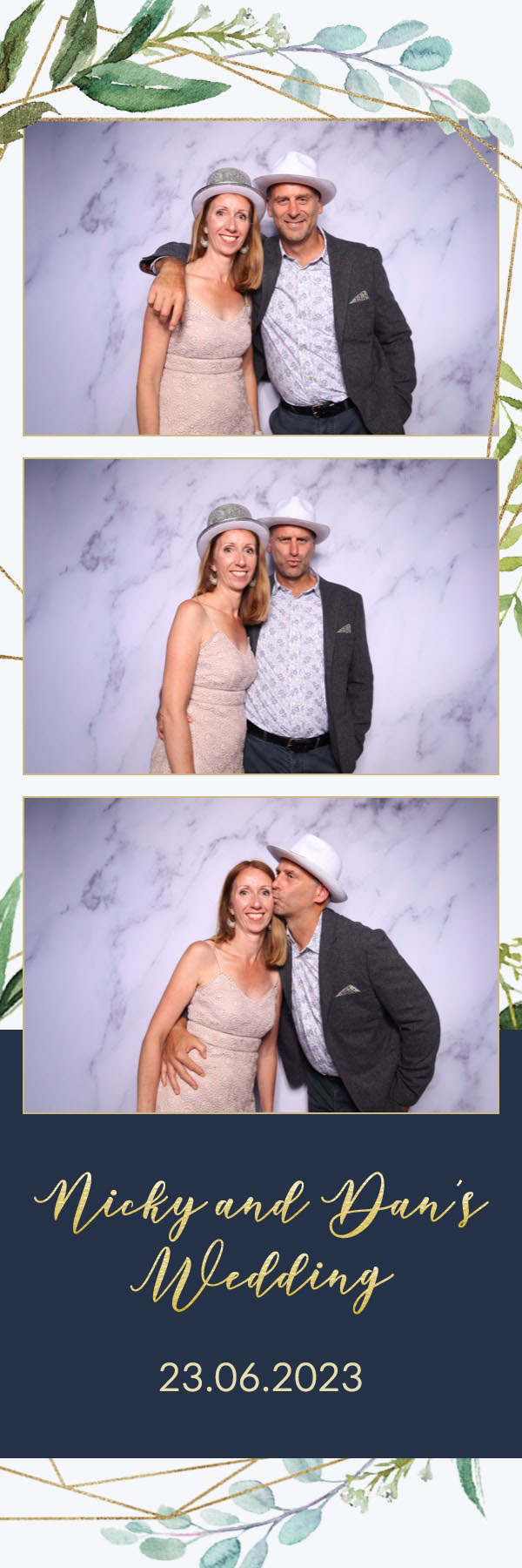 Nicky & Dan | View more photos from the event at images.mobile-photo-booth.com/u/MobilePhotoBoothUK/Nicky-Dan